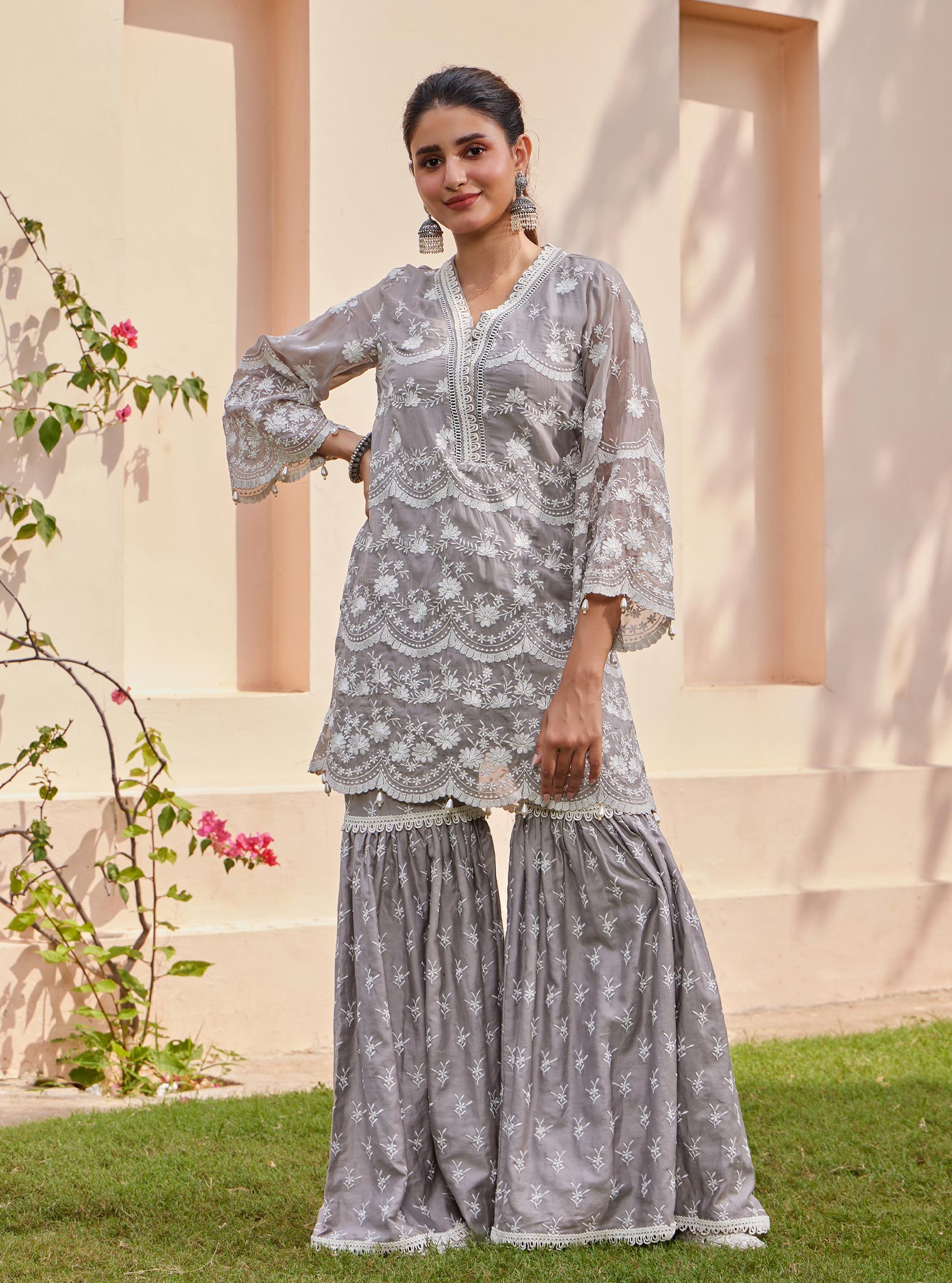 Mulmul Organza Ditsa Grey Kurta With Mulmul Pima Ditsa Grey Garara