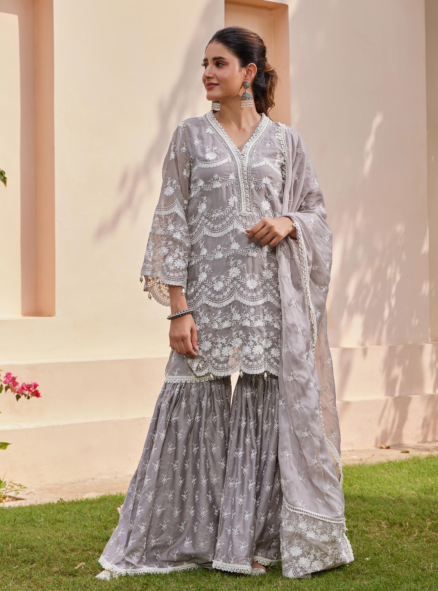 Mulmul Organza Ditsa Grey Kurta With Mulmul Pima Ditsa Grey Garara