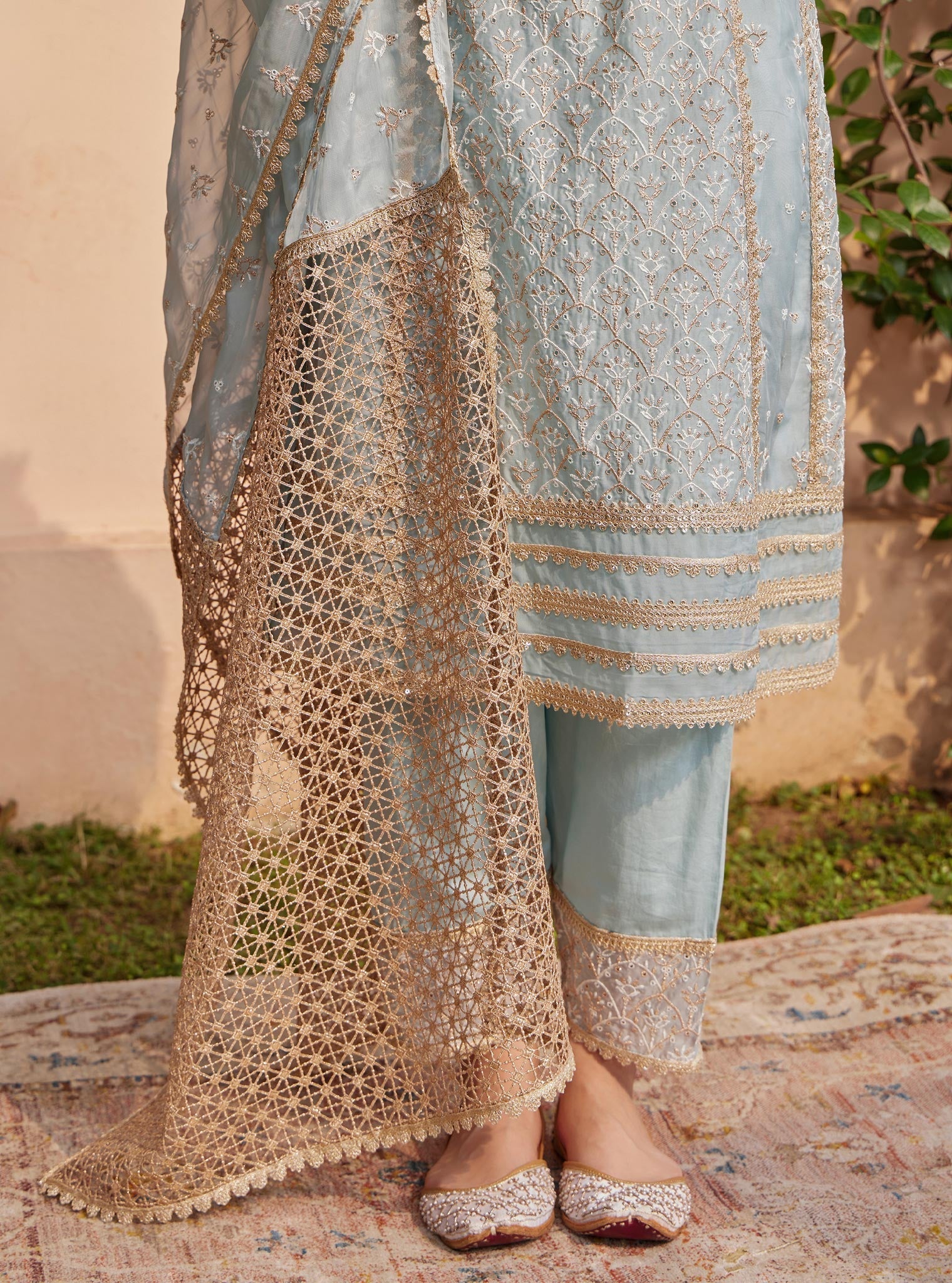 Mulmul Organza Vipas Blue Kurta With Mulmul Pima Vipas Blue Salwar