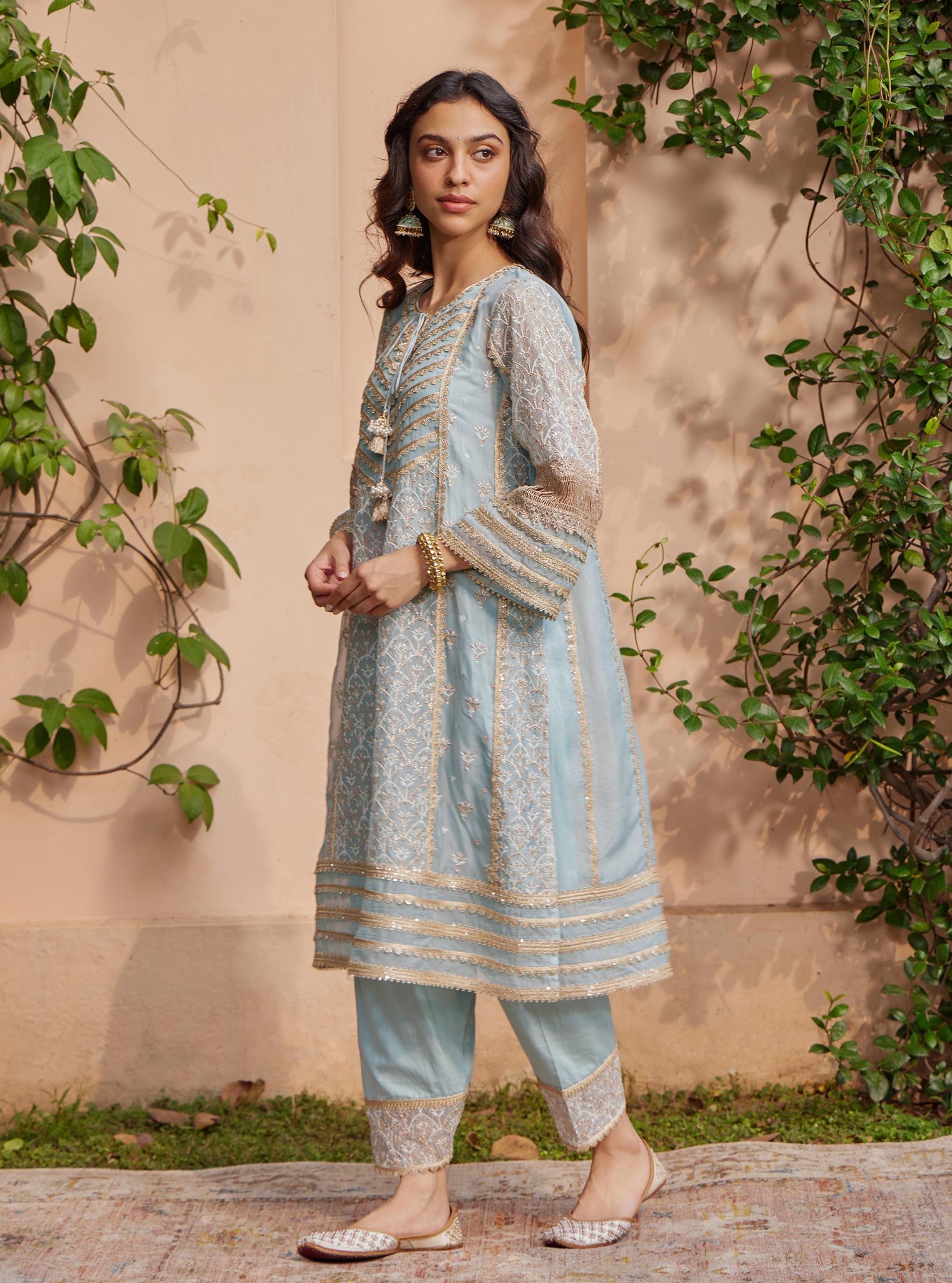 Mulmul Organza Vipas Blue Kurta With Mulmul Pima Vipas Blue Salwar