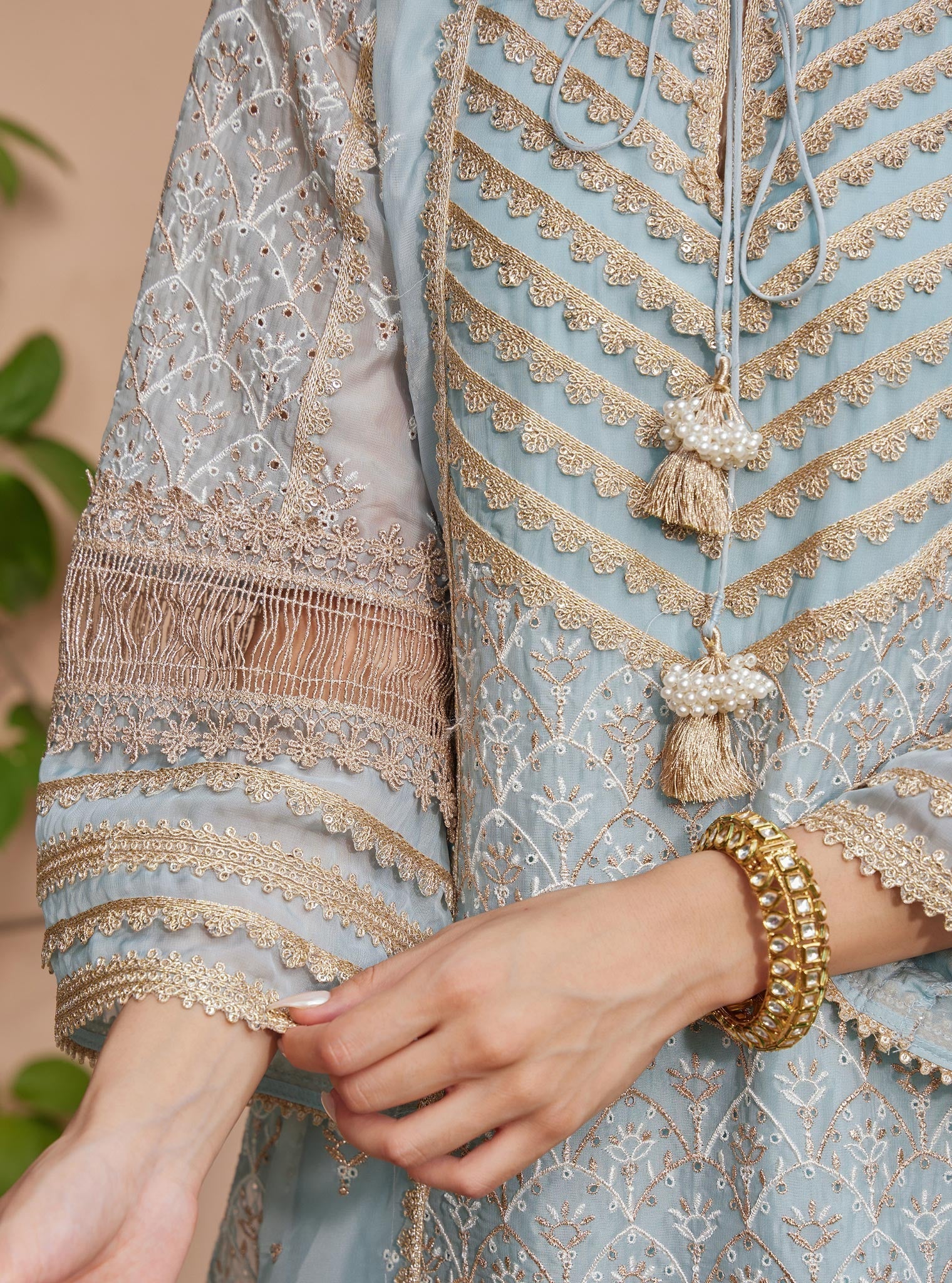 Mulmul Organza Vipas Blue Kurta With Mulmul Pima Vipas Blue Salwar