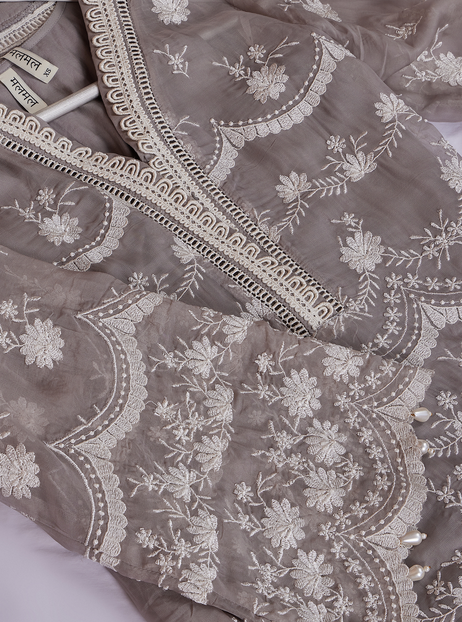 Mulmul Organza Ditsa Grey Kurta With Mulmul Pima Ditsa Grey Garara