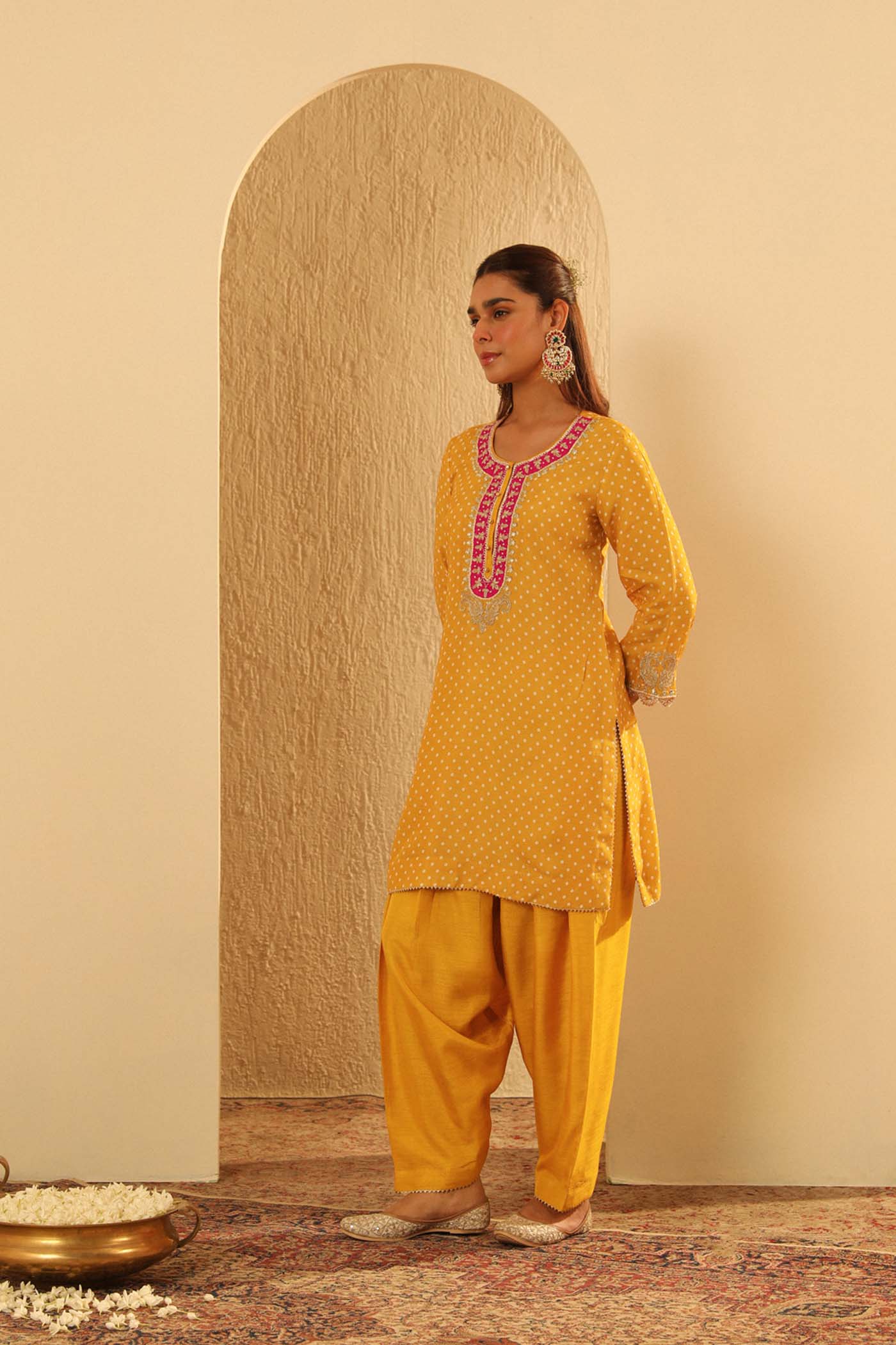 Noora - Short Kurta With Salwar