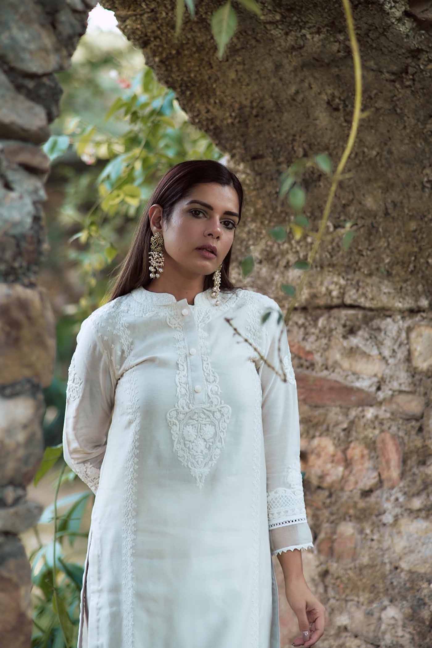 Pallavi Singh In Ayika - Frosty Green Short Kurta With Dhoti