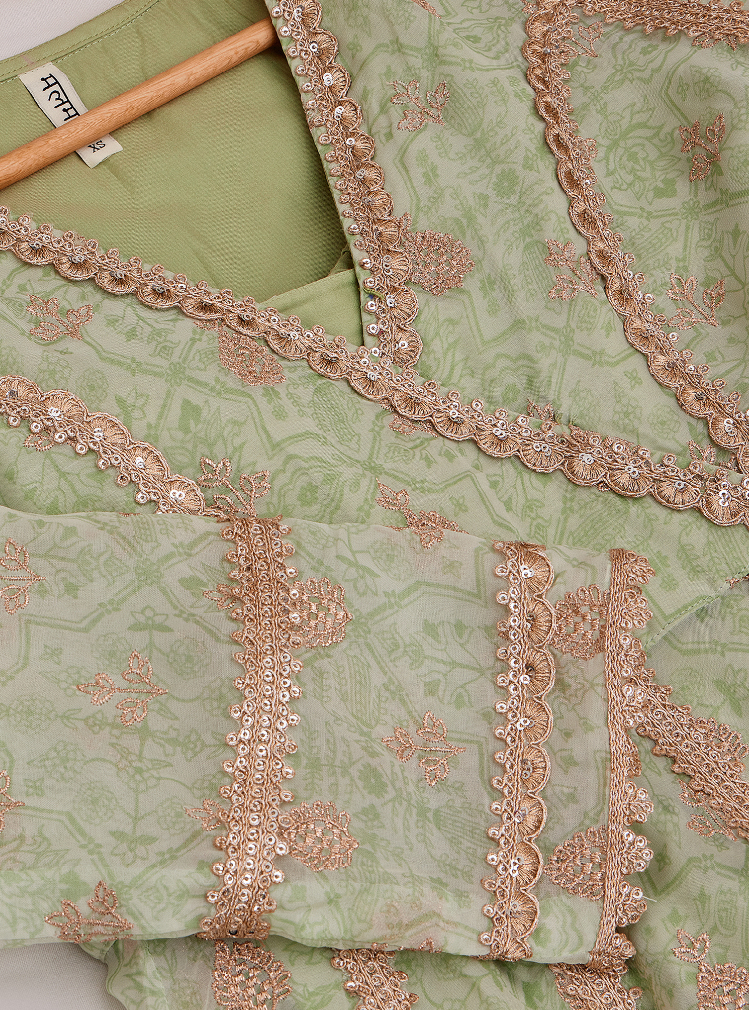 Mulmul Organza Vamsi Anarkali Green Kurta With Mulmul Pima Vamsi Green Pant