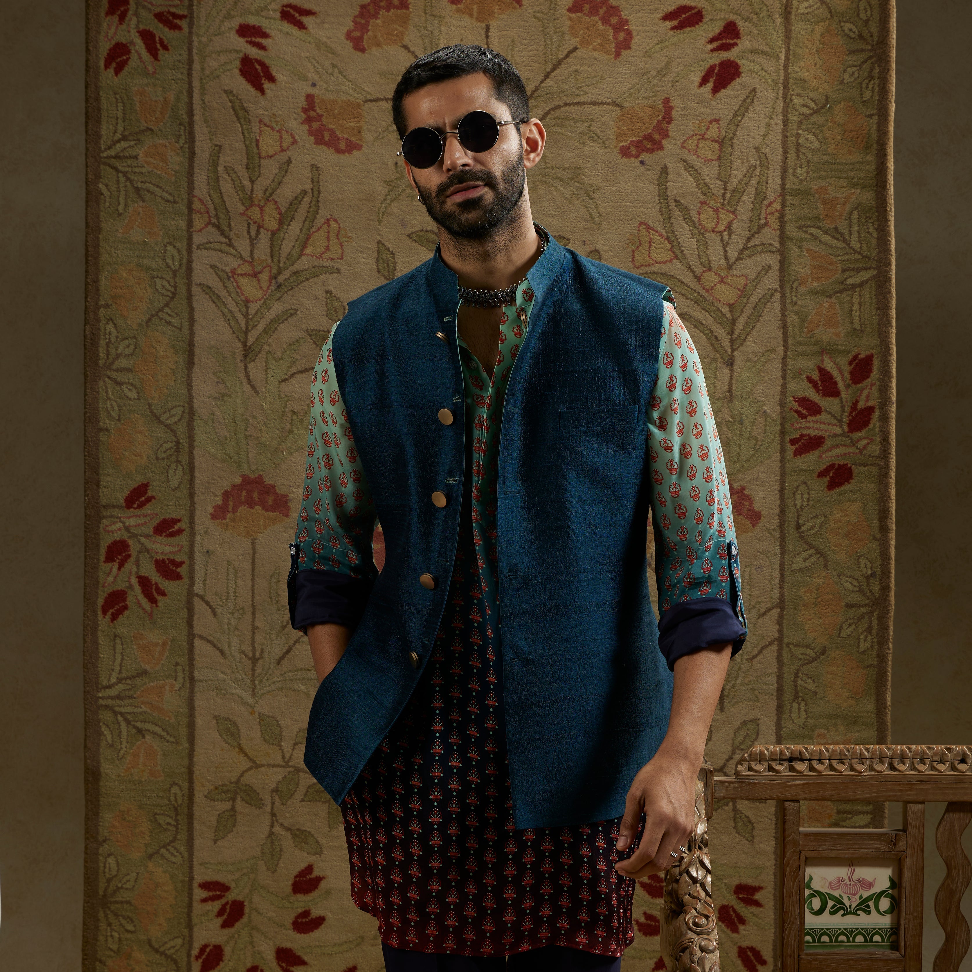 Blue Ombre Butti Printed Reversible Bundi