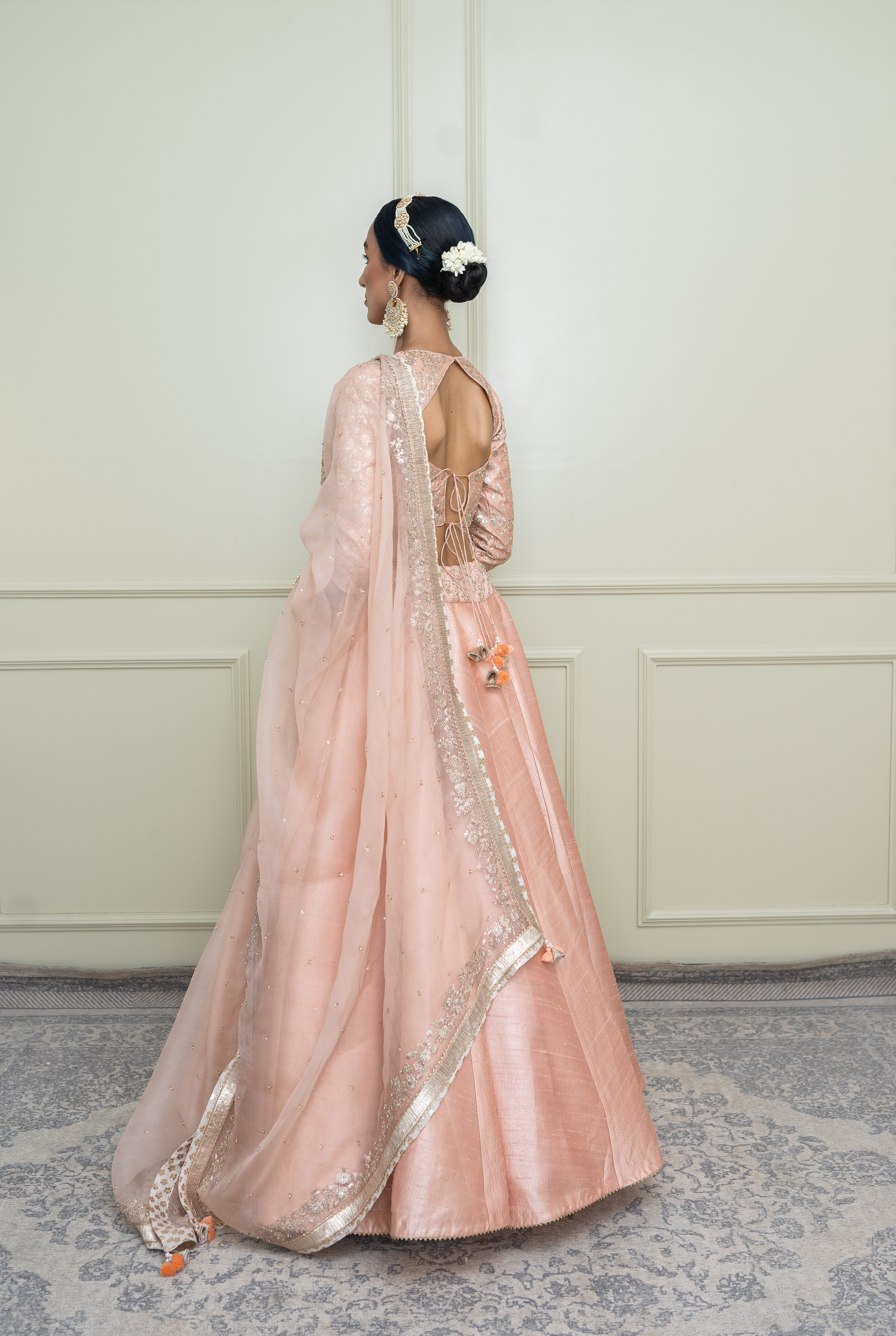Aafiyah-Pearl Pink Tilla Embroidered Lehenga Set