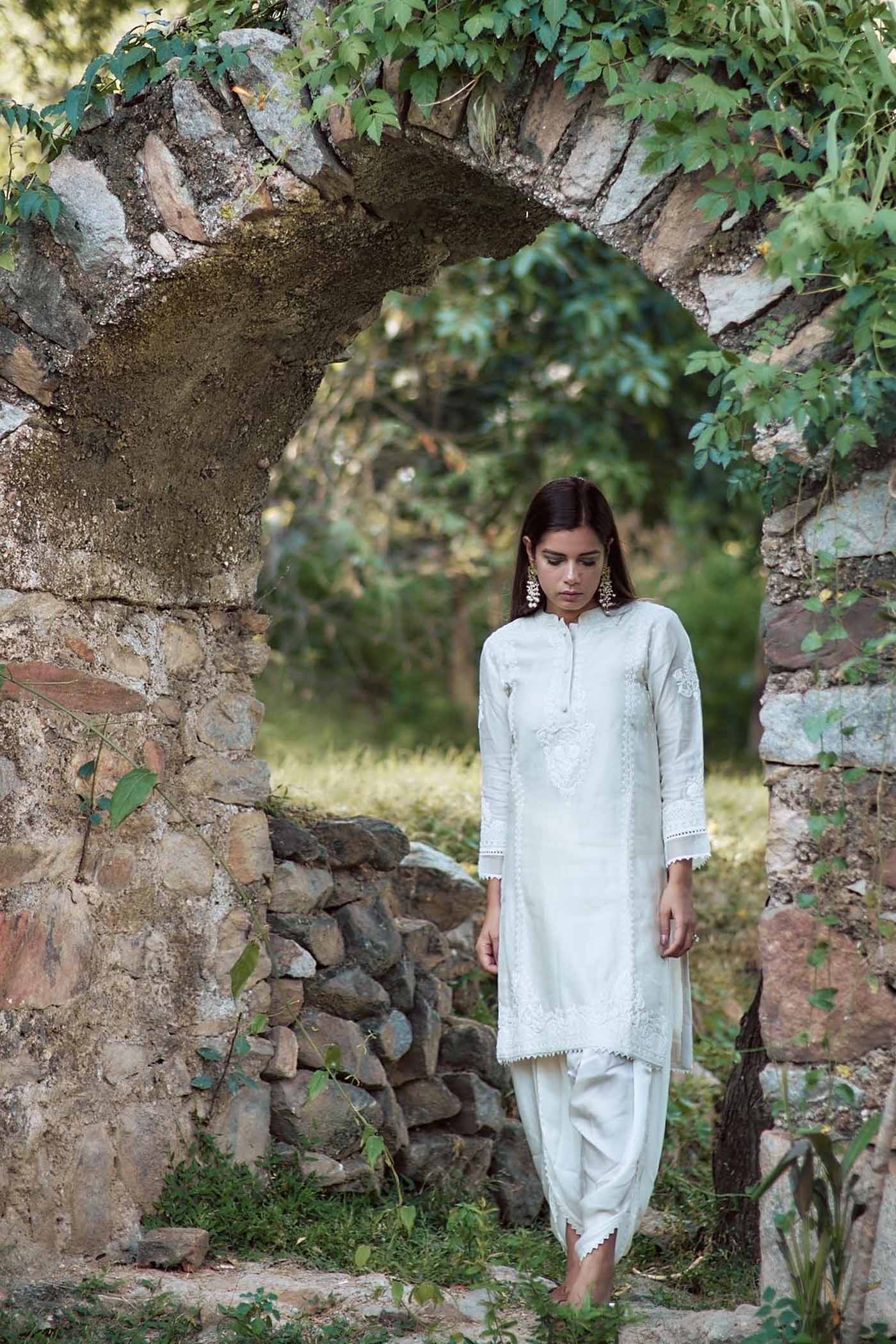 Pallavi Singh In Ayika - Frosty Green Short Kurta With Dhoti