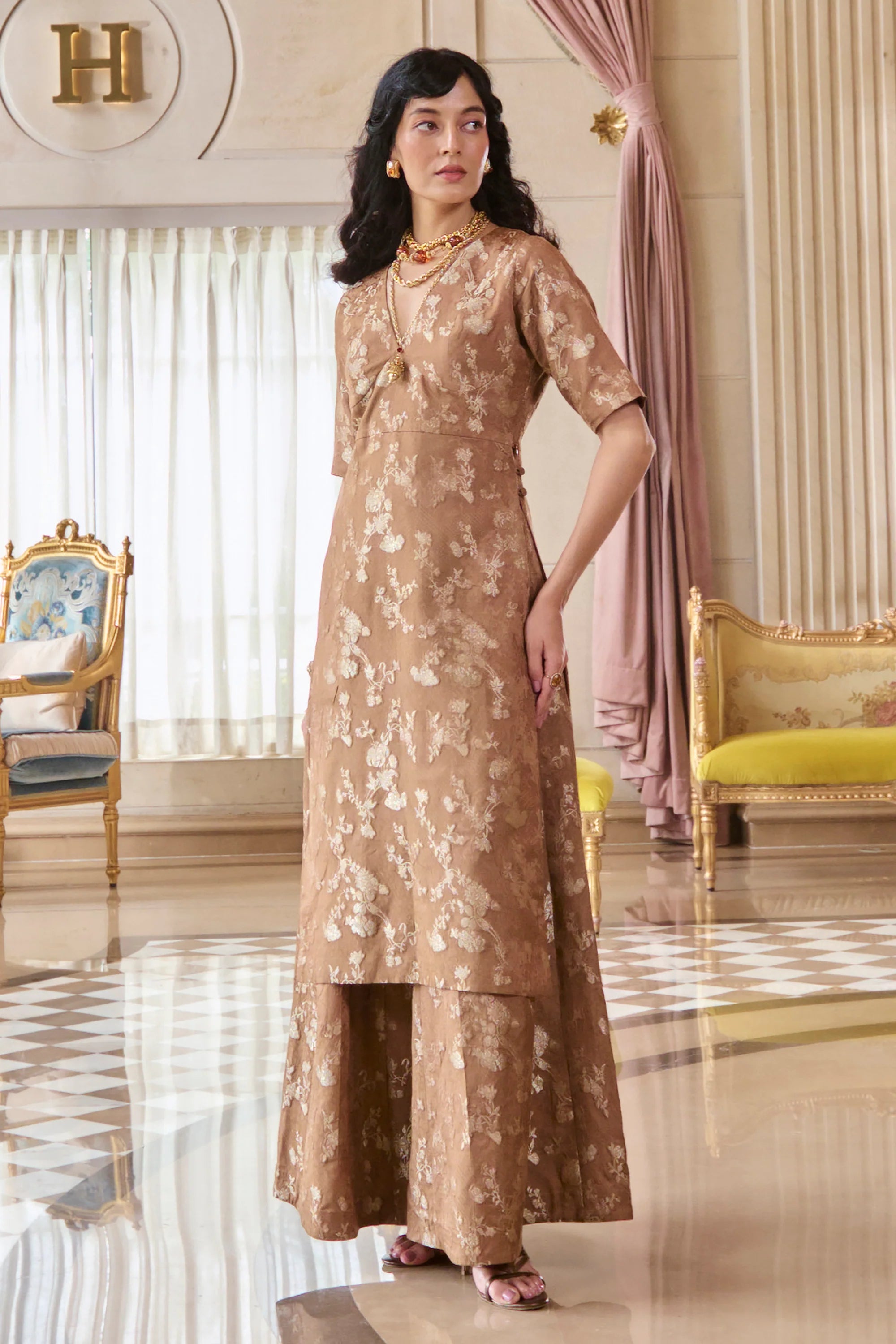 Chiara Kurta Set – Mocha