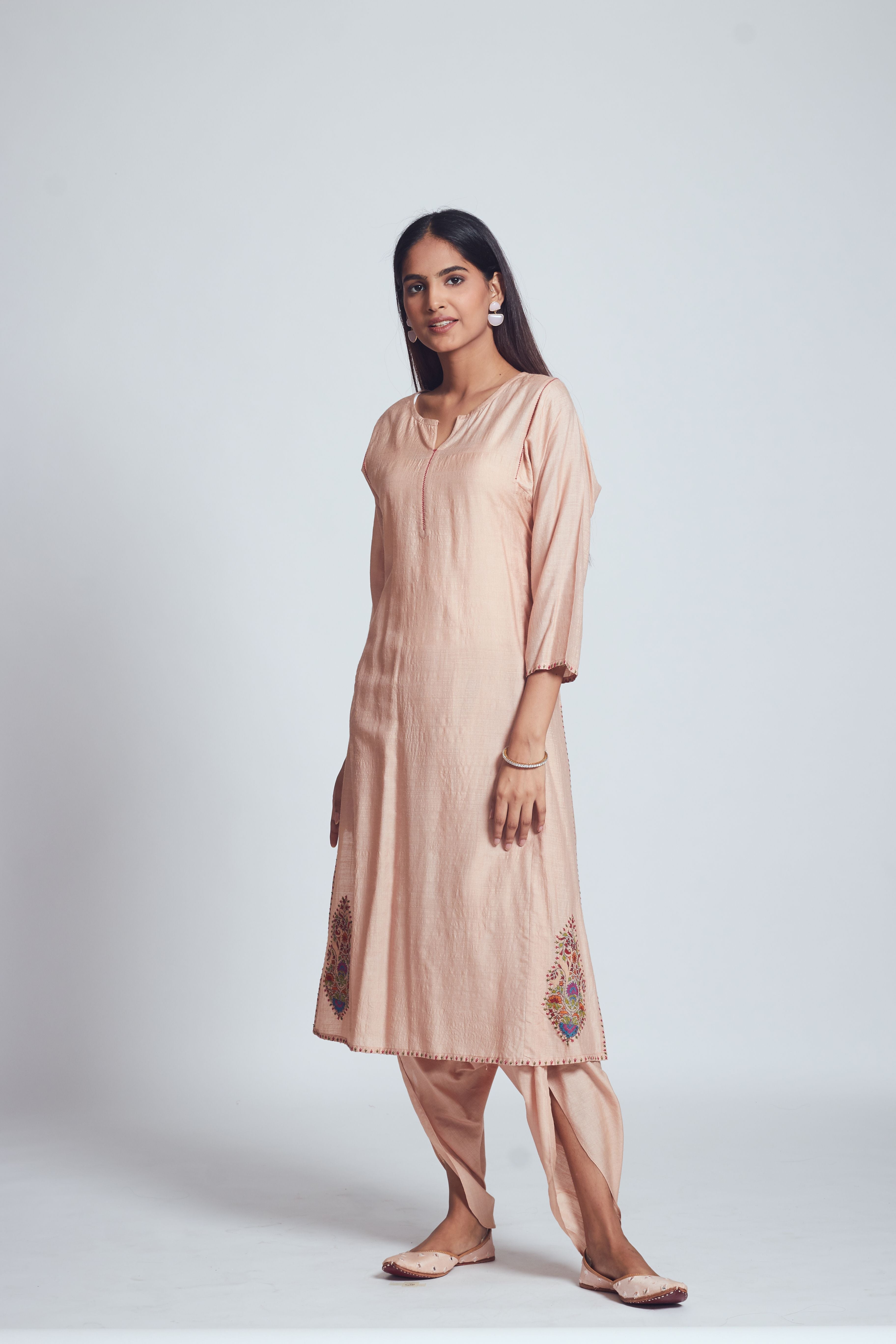 Fariha - Dustry Pink Silk Kurta And Dhoti Set