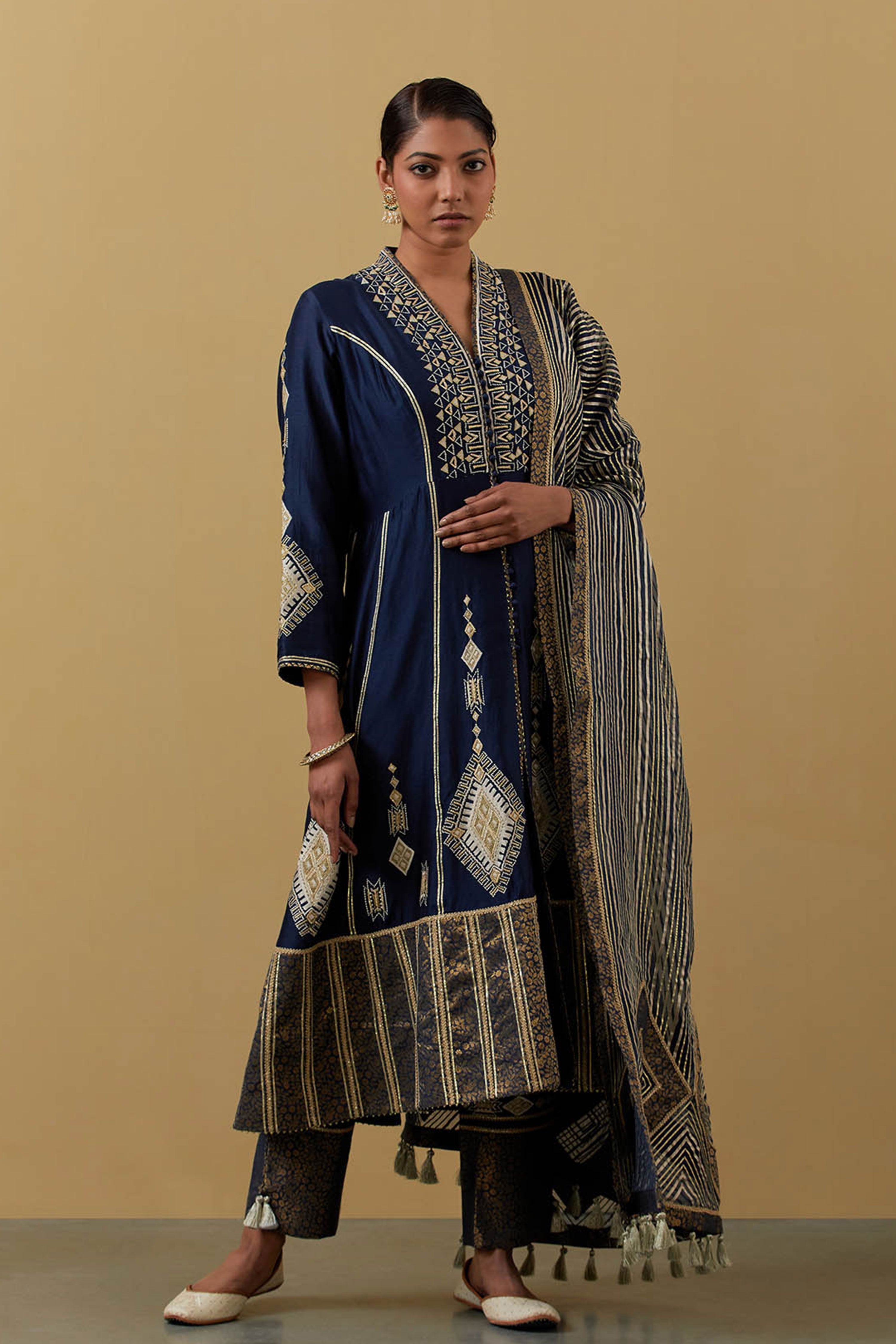 Ainaa Yoke Cut Kurta With Pants