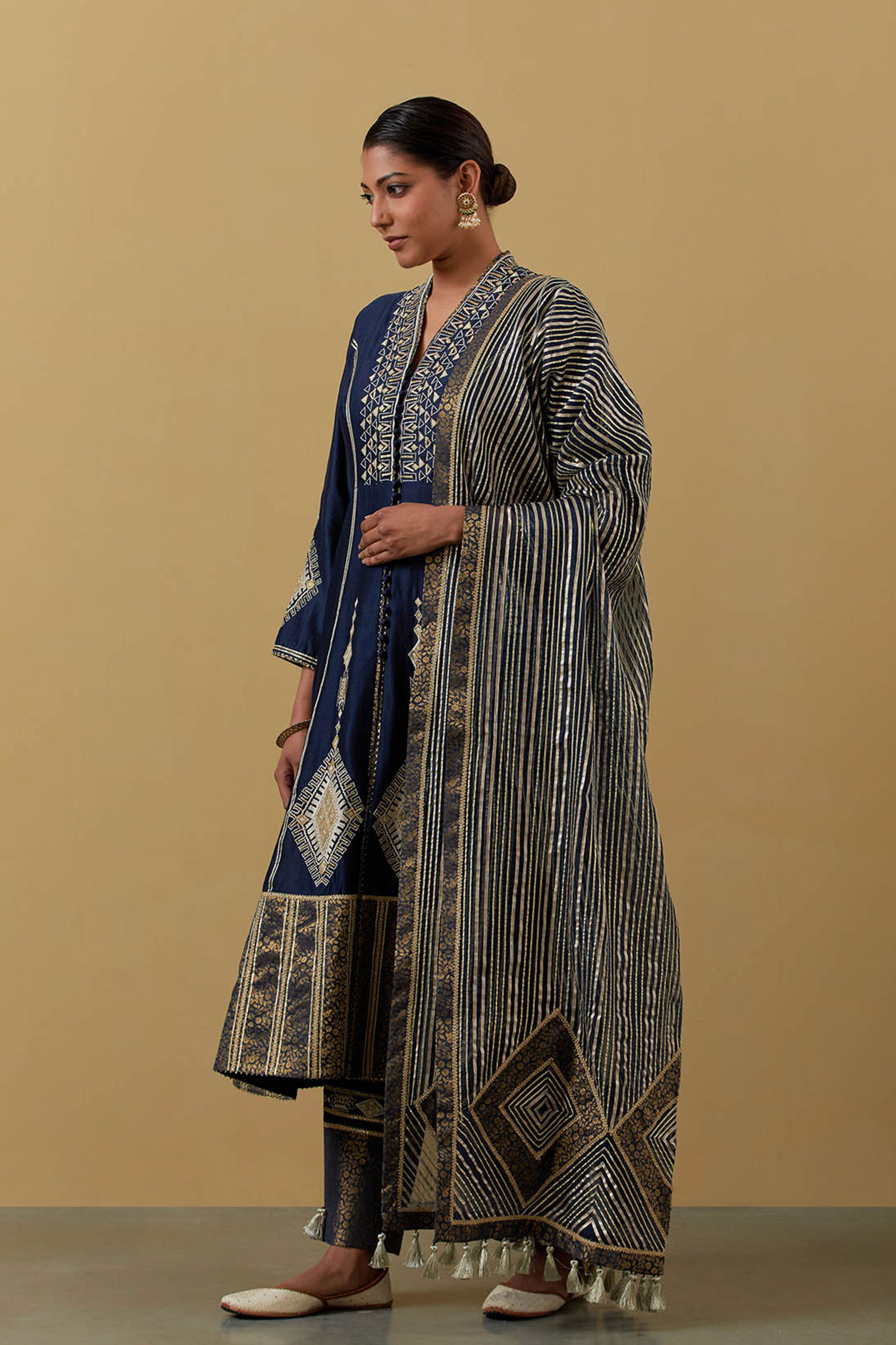 Ainaa Yoke Cut Kurta With Pants