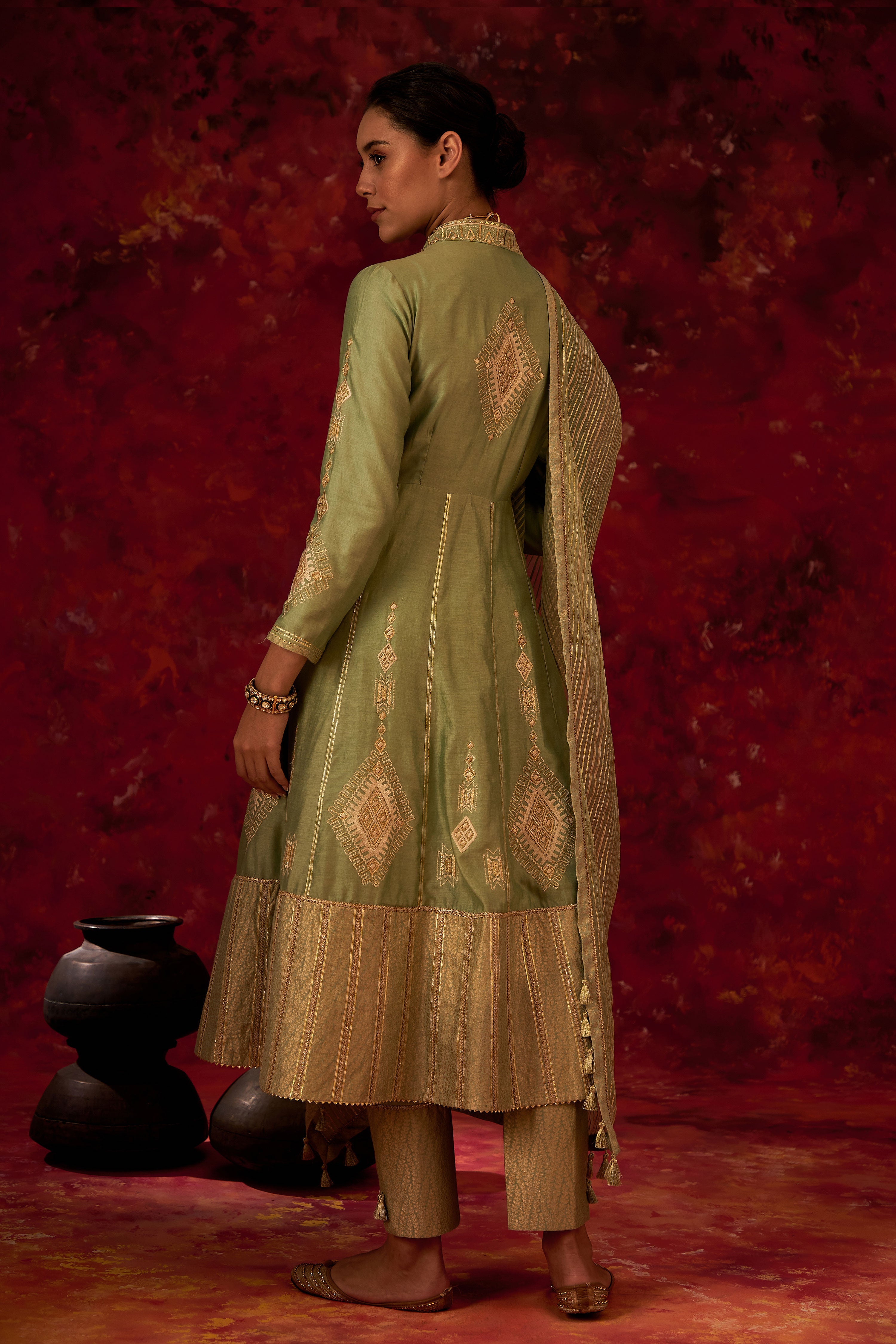 Ainaa Yoke Cut Kurta With Pants