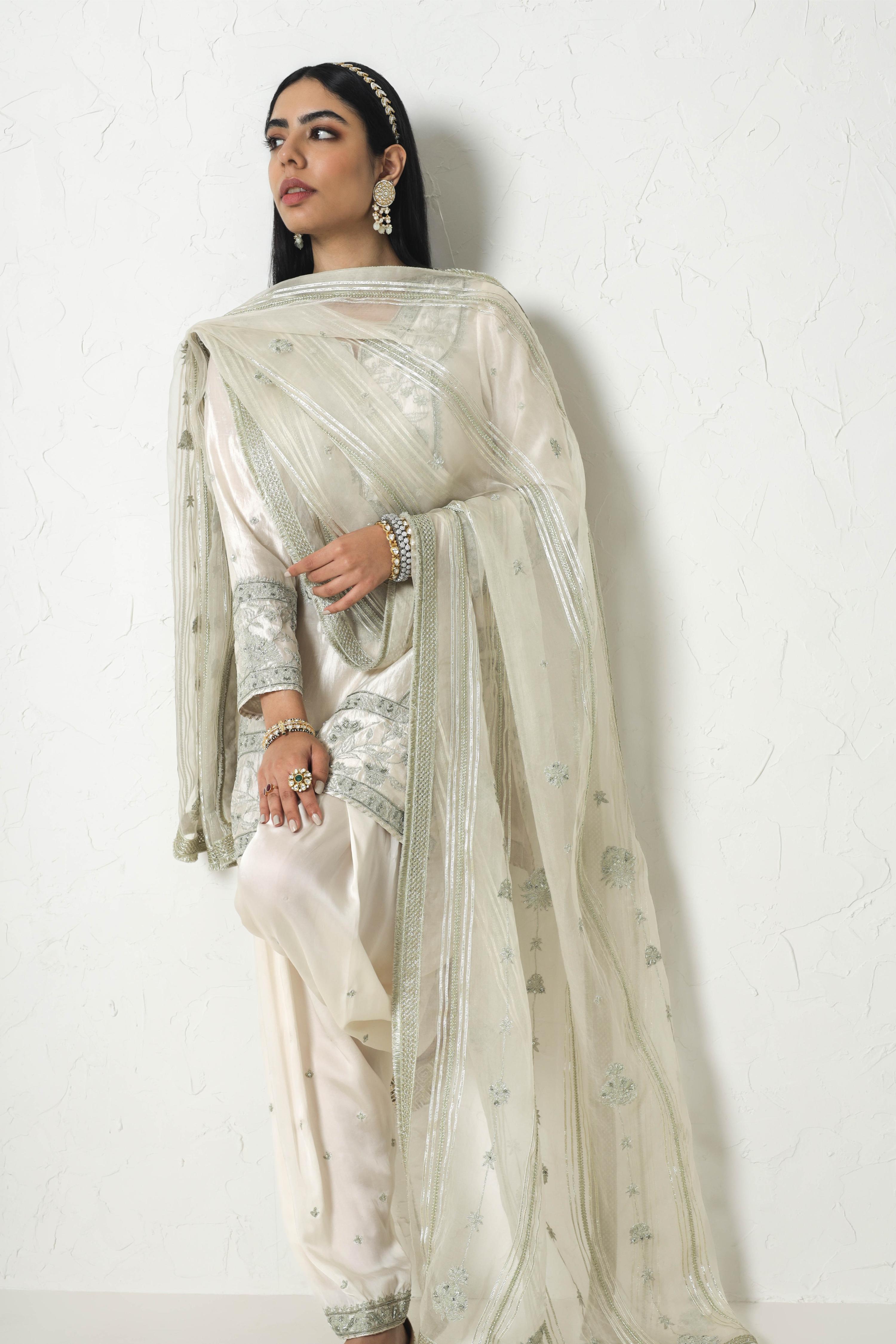 Dori Kardana Zuri Cut Kurta With Salwar