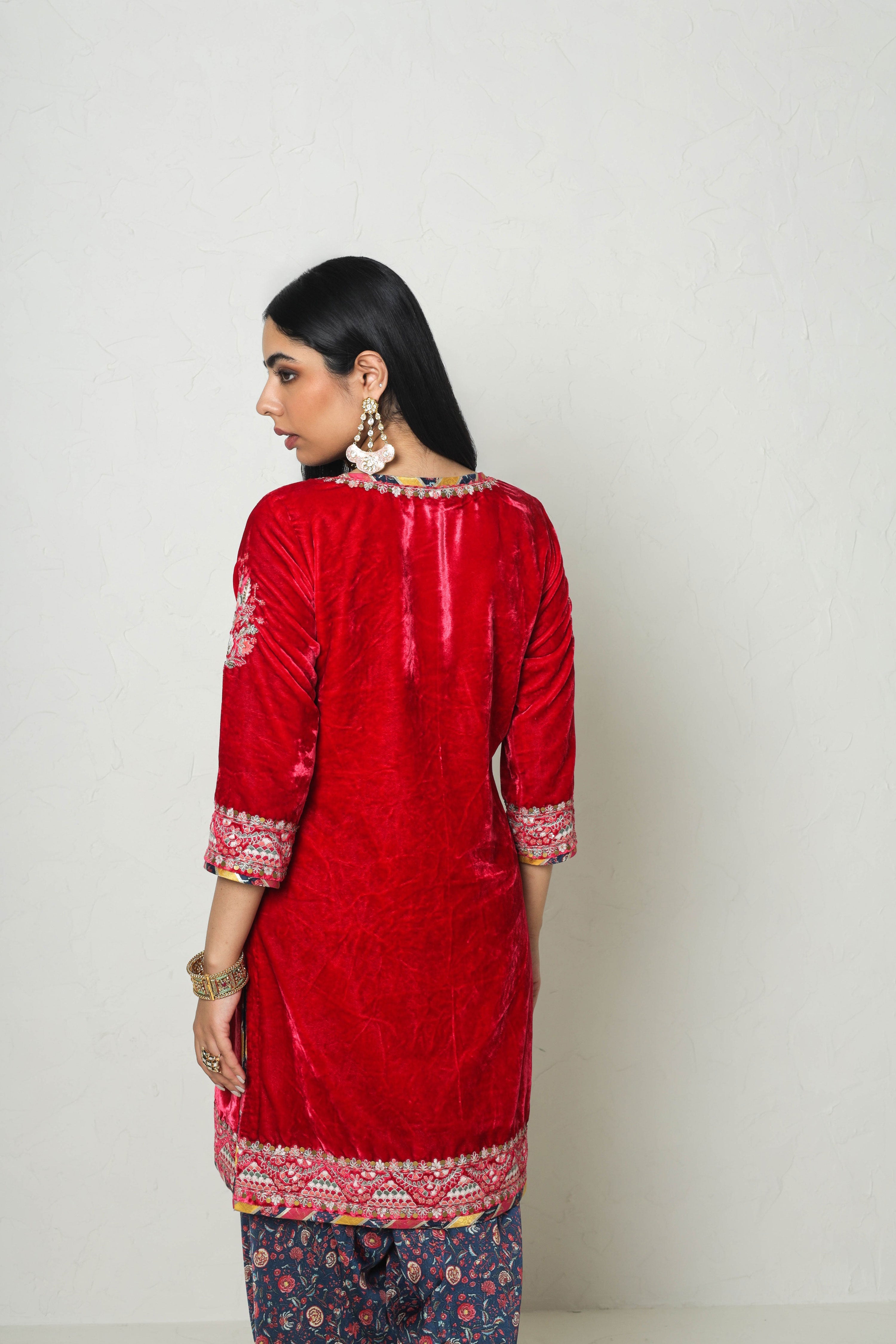 Medley Velvet Yoke Cut Kurta With Salwar