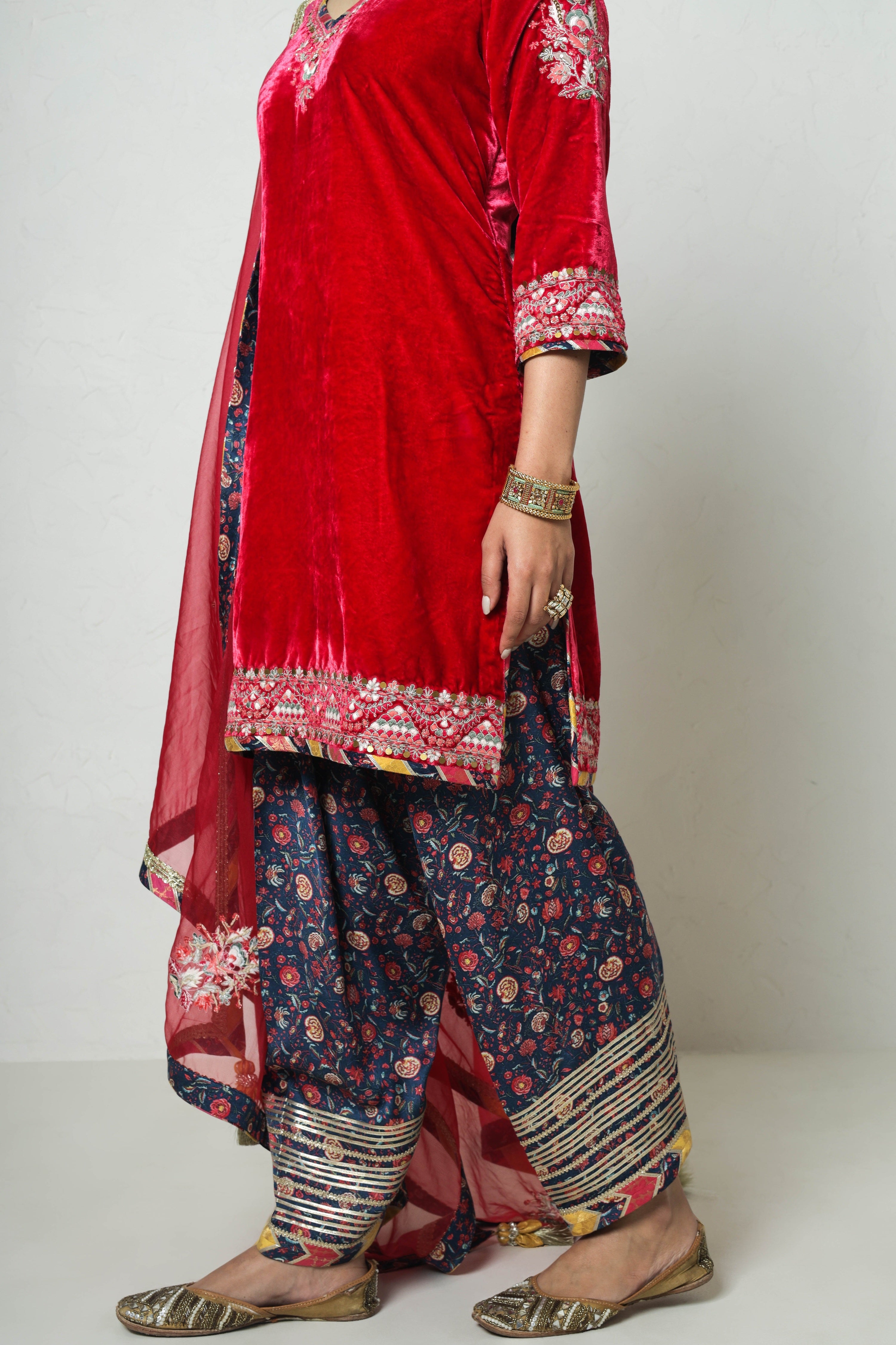 Medley Velvet Yoke Cut Kurta With Salwar