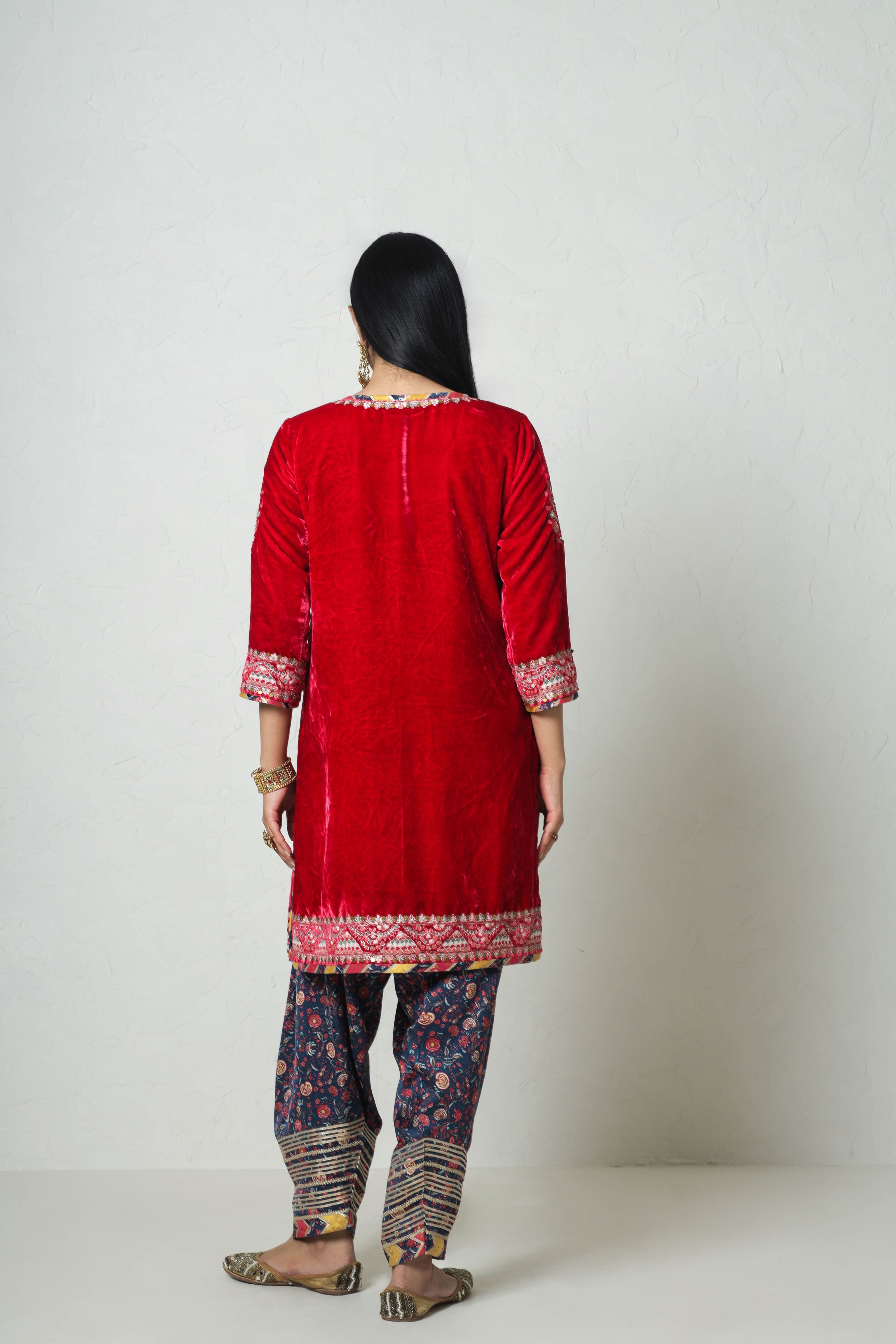 Medley Velvet Yoke Cut Kurta With Salwar