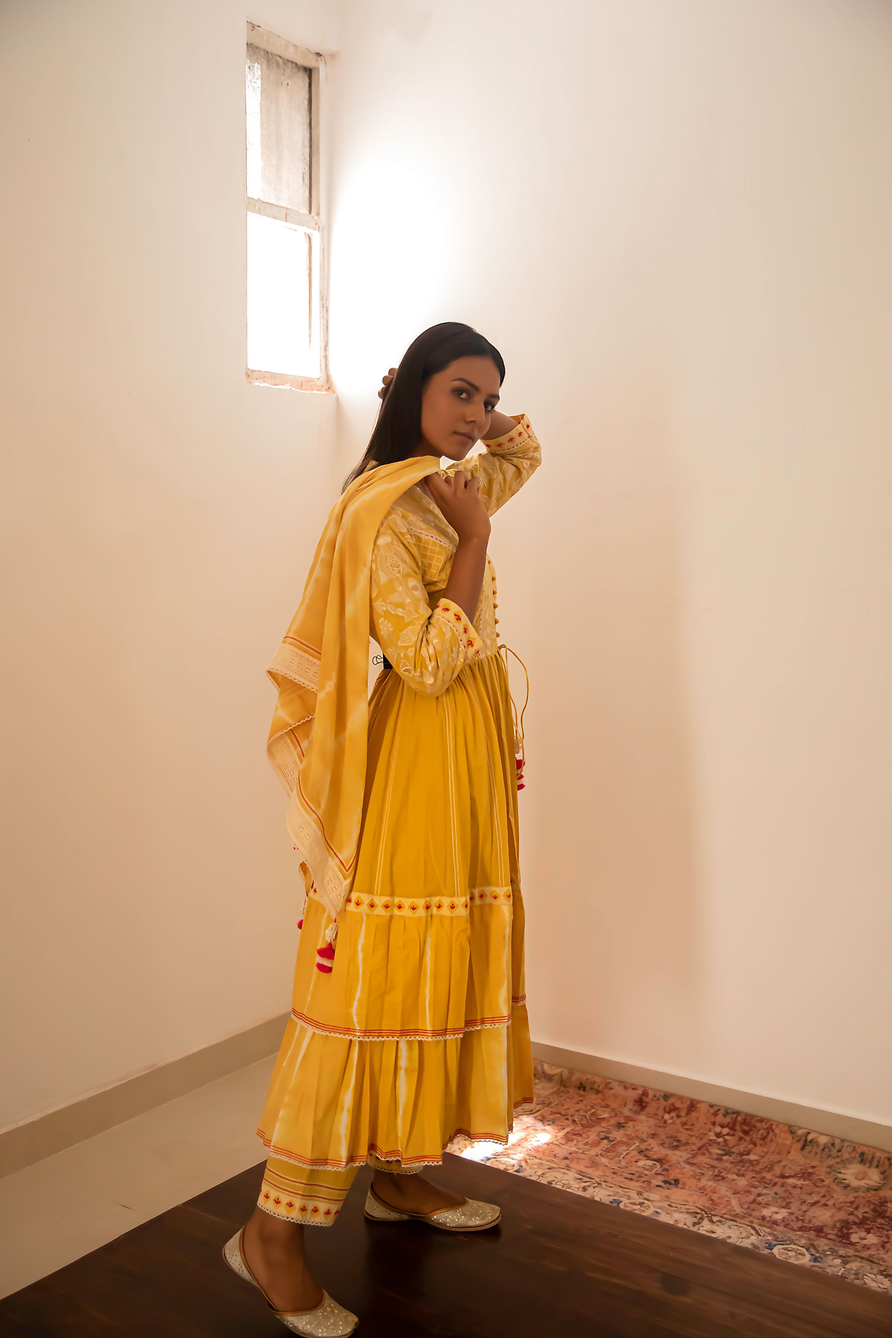 Alaya Long Front Open Kurta With Straight Pants & Scarf