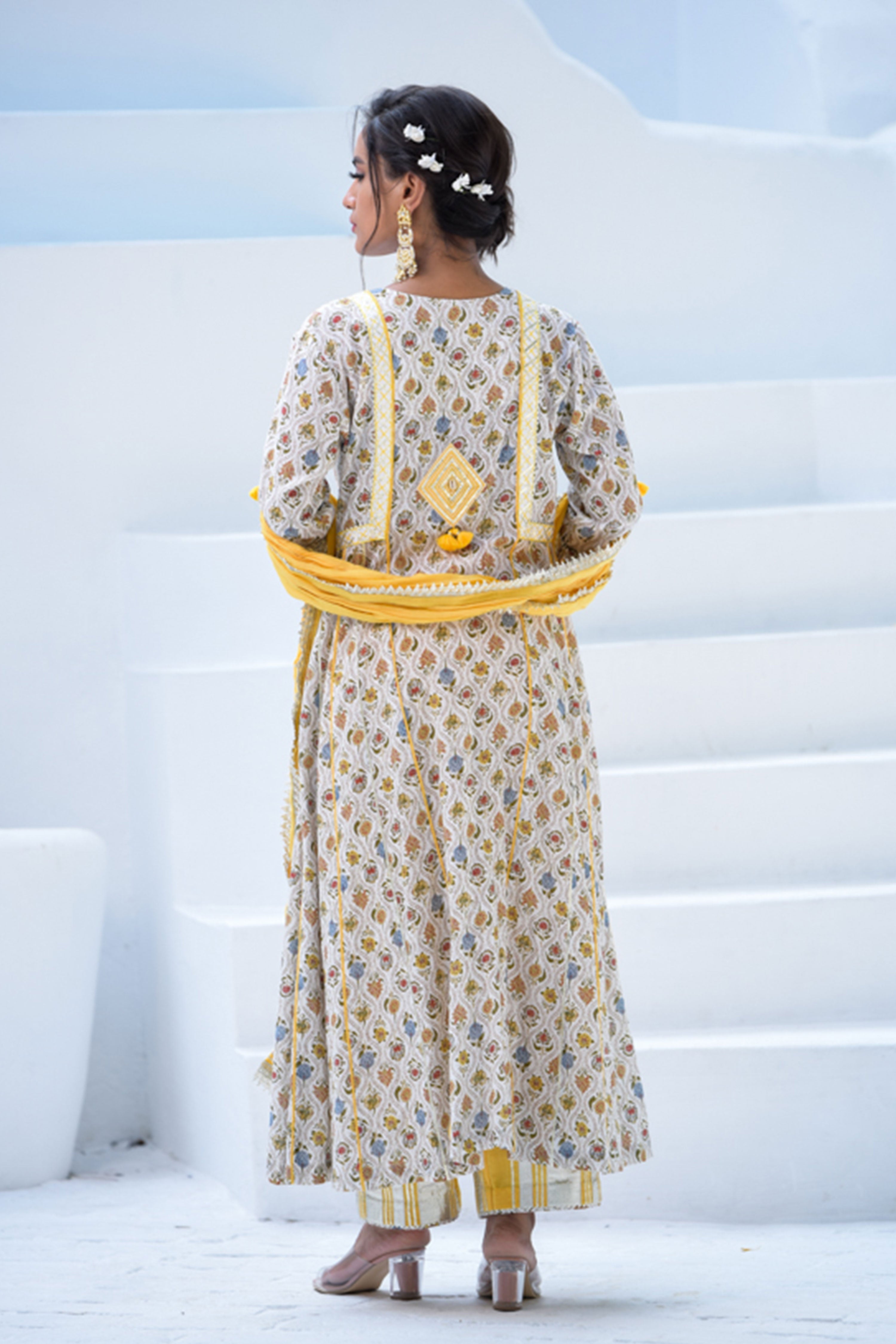 Bageecha Long Kurta With Straight Pants