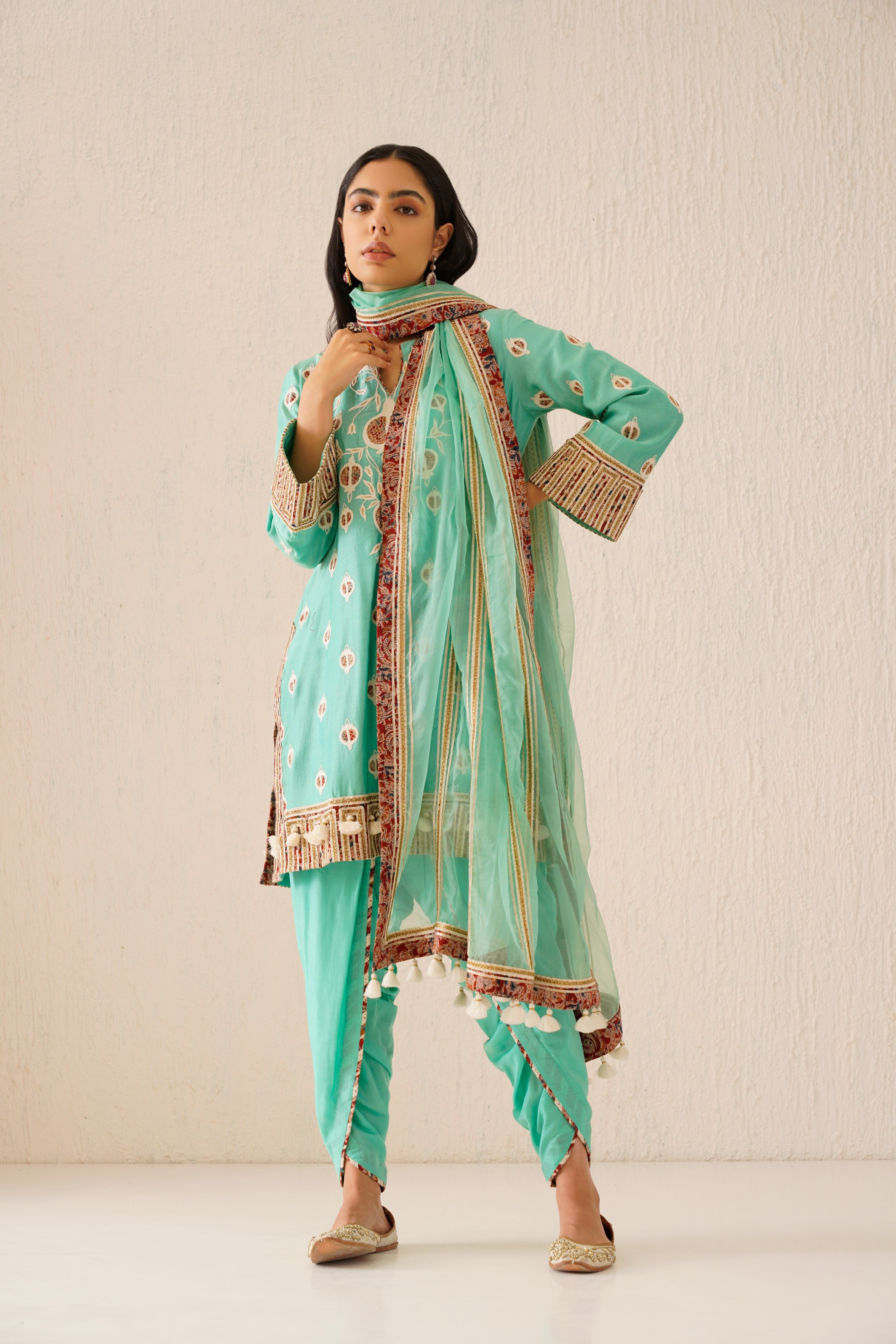 Anaar Short Kurta With Dhoti Pants & Dupatta
