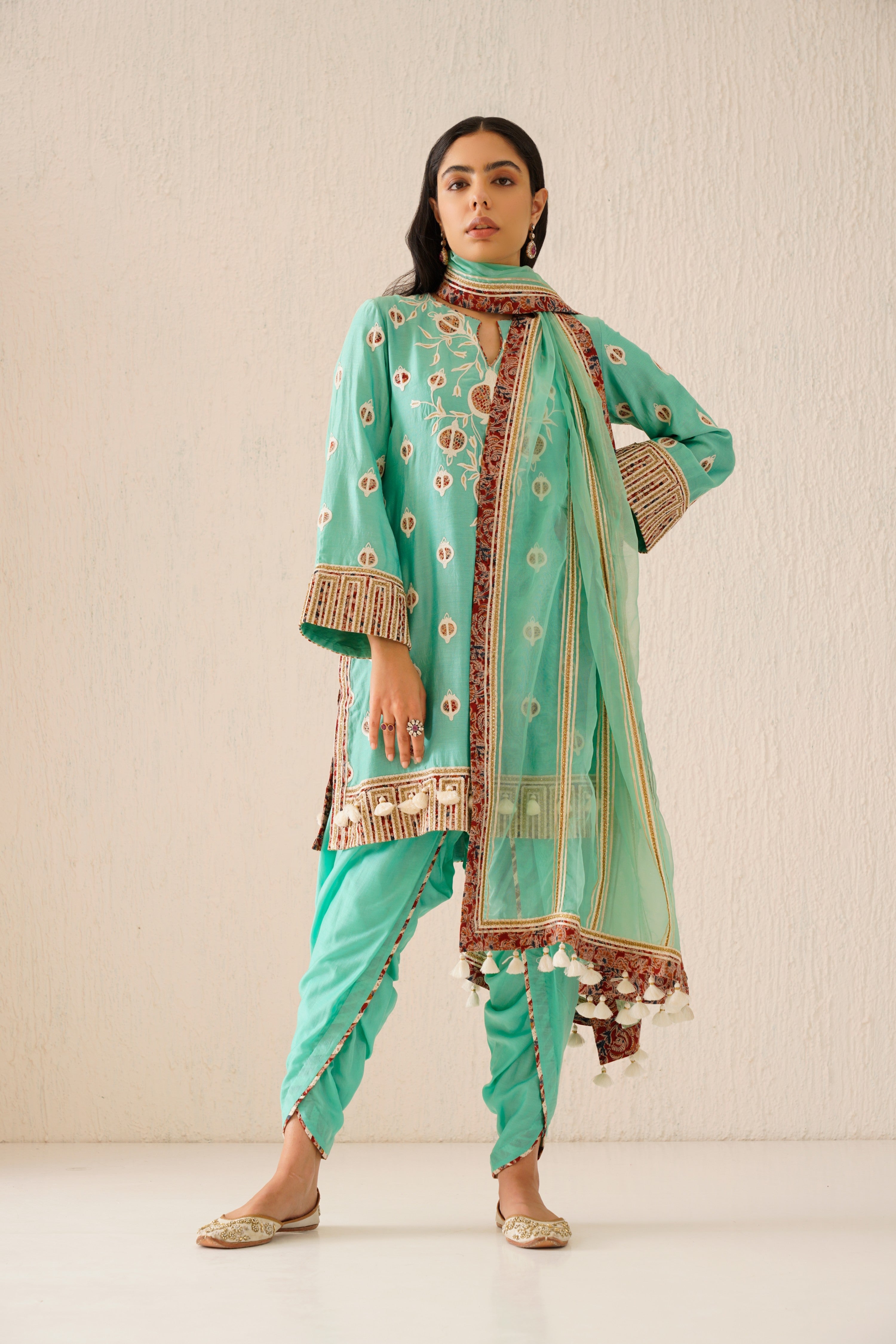 Anaar Short Kurta With Dhoti Pants & Dupatta