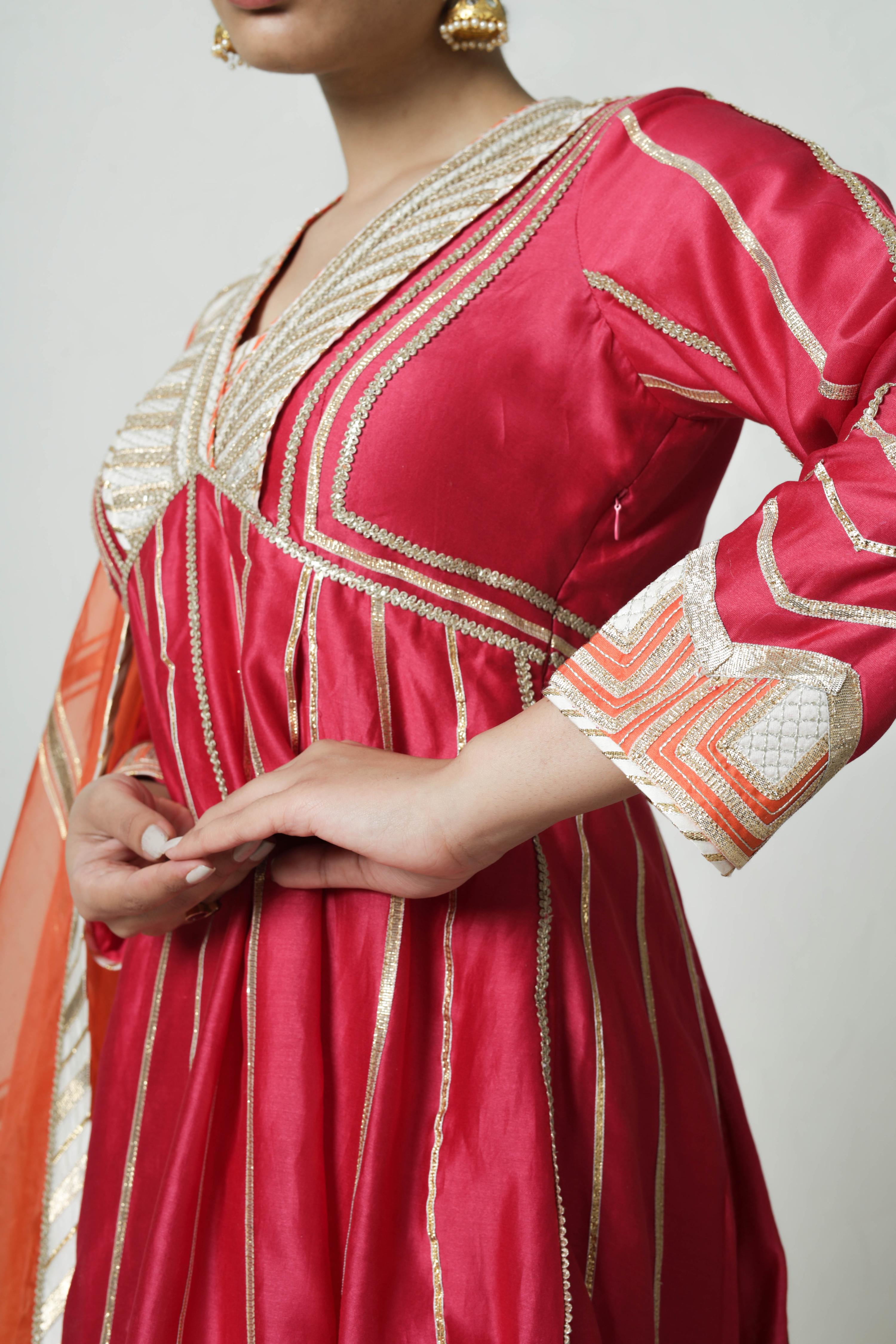 Colourblock V-Neck Kaleedar With Wide Pants