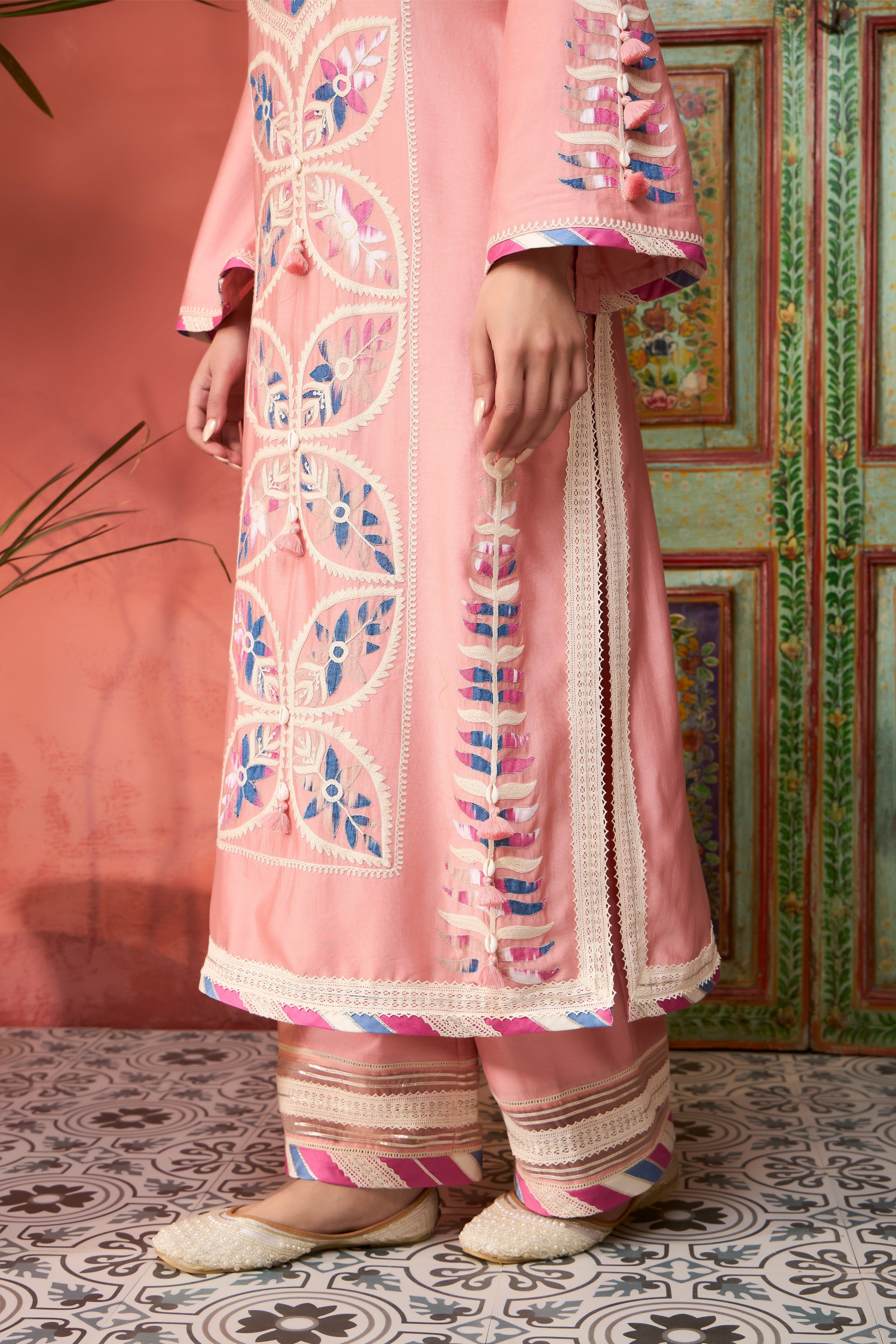 Ikat Applique Long Kurta With Pants