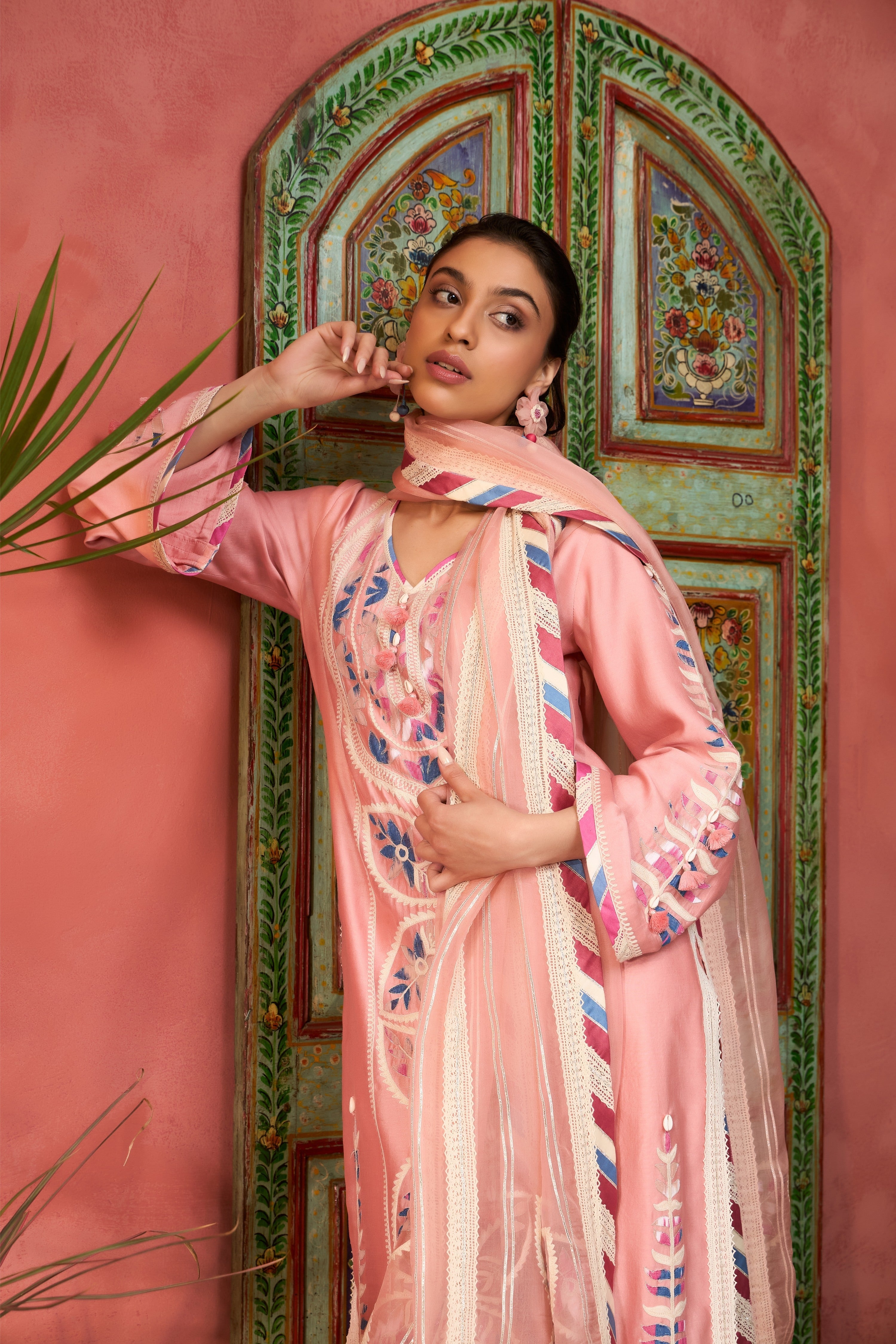 Ikat Applique Long Kurta With Pants