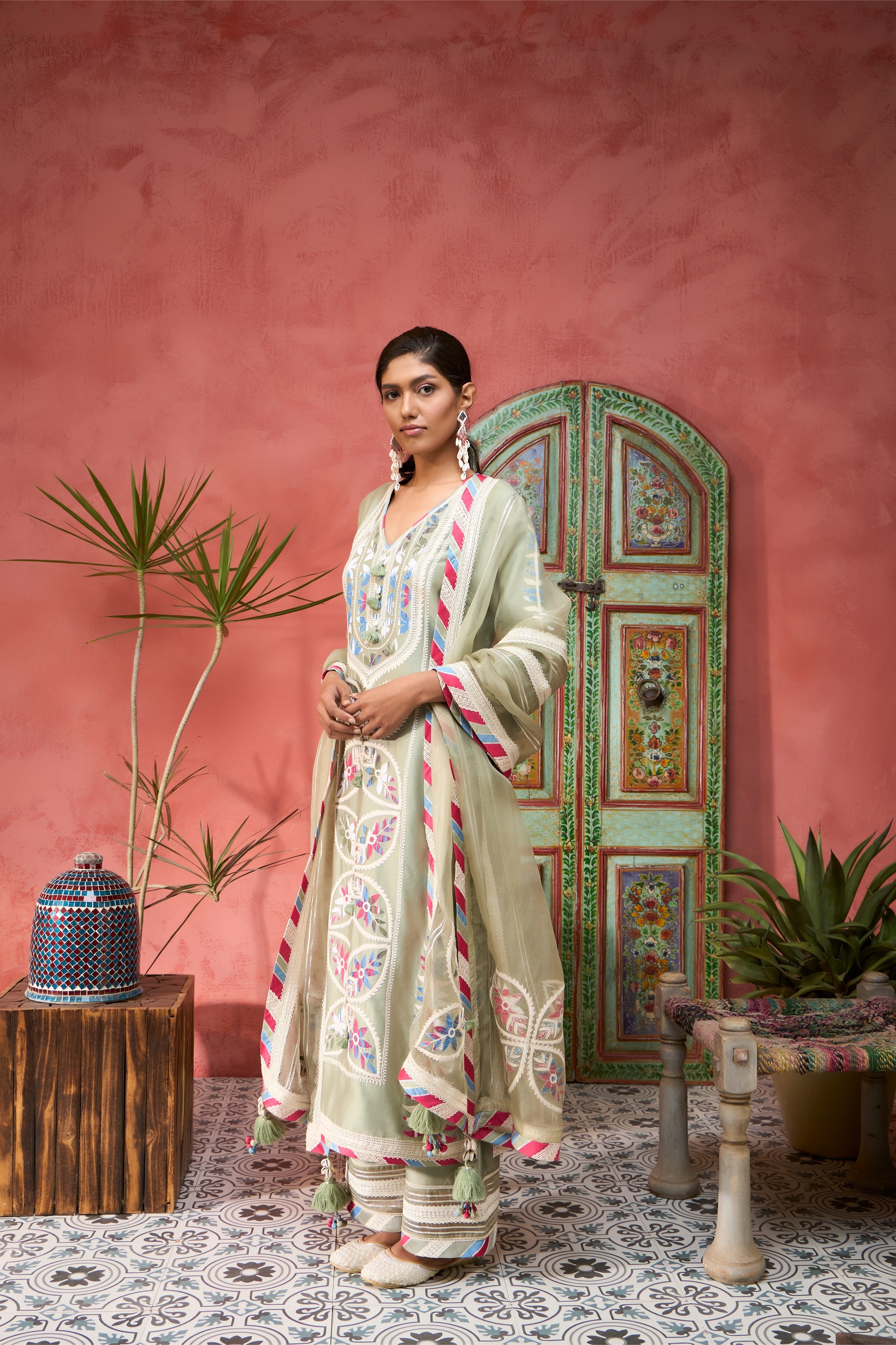 Ikat Applique Long Kurta With Pants