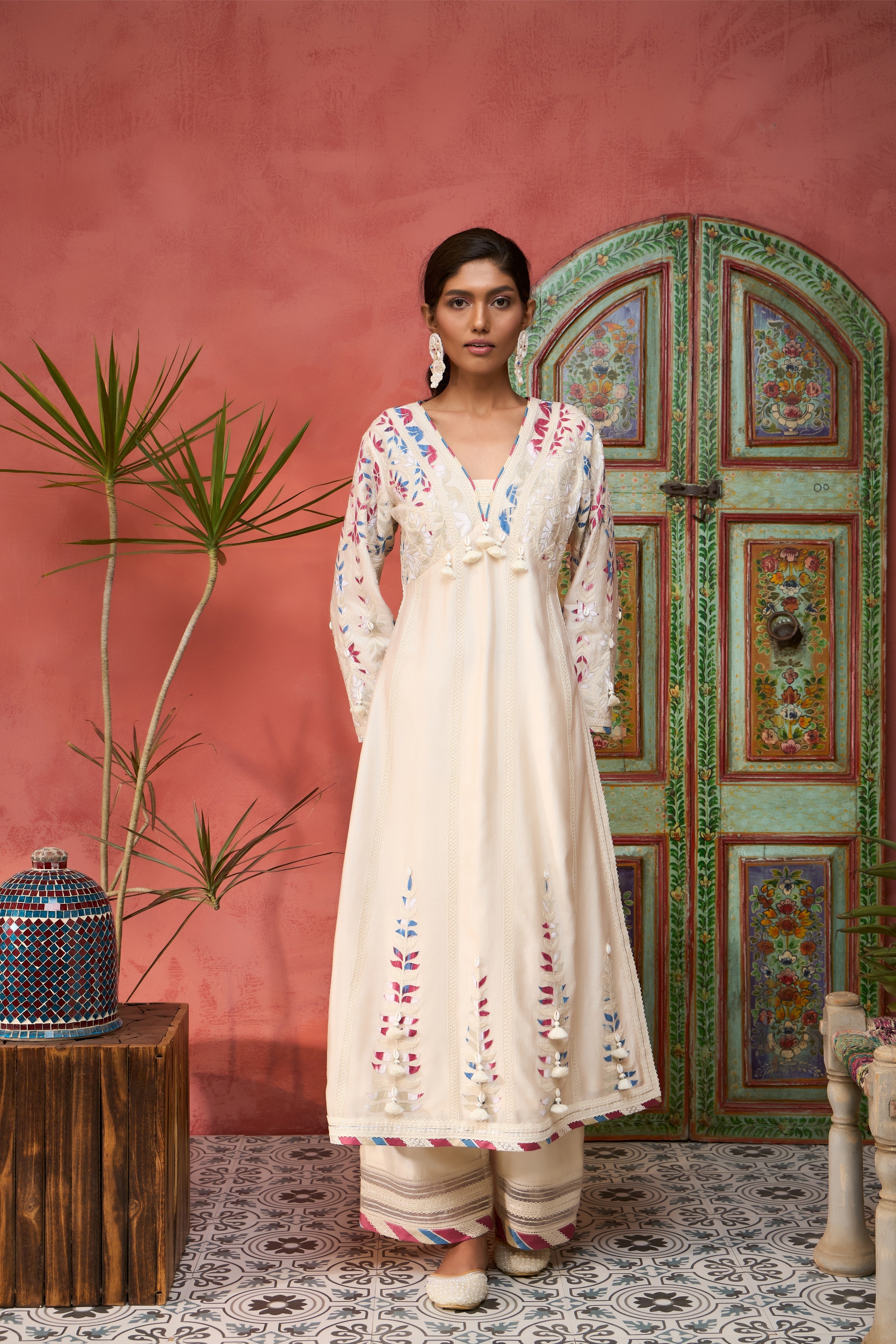 Ikat Applique Long V-Neck With Pants