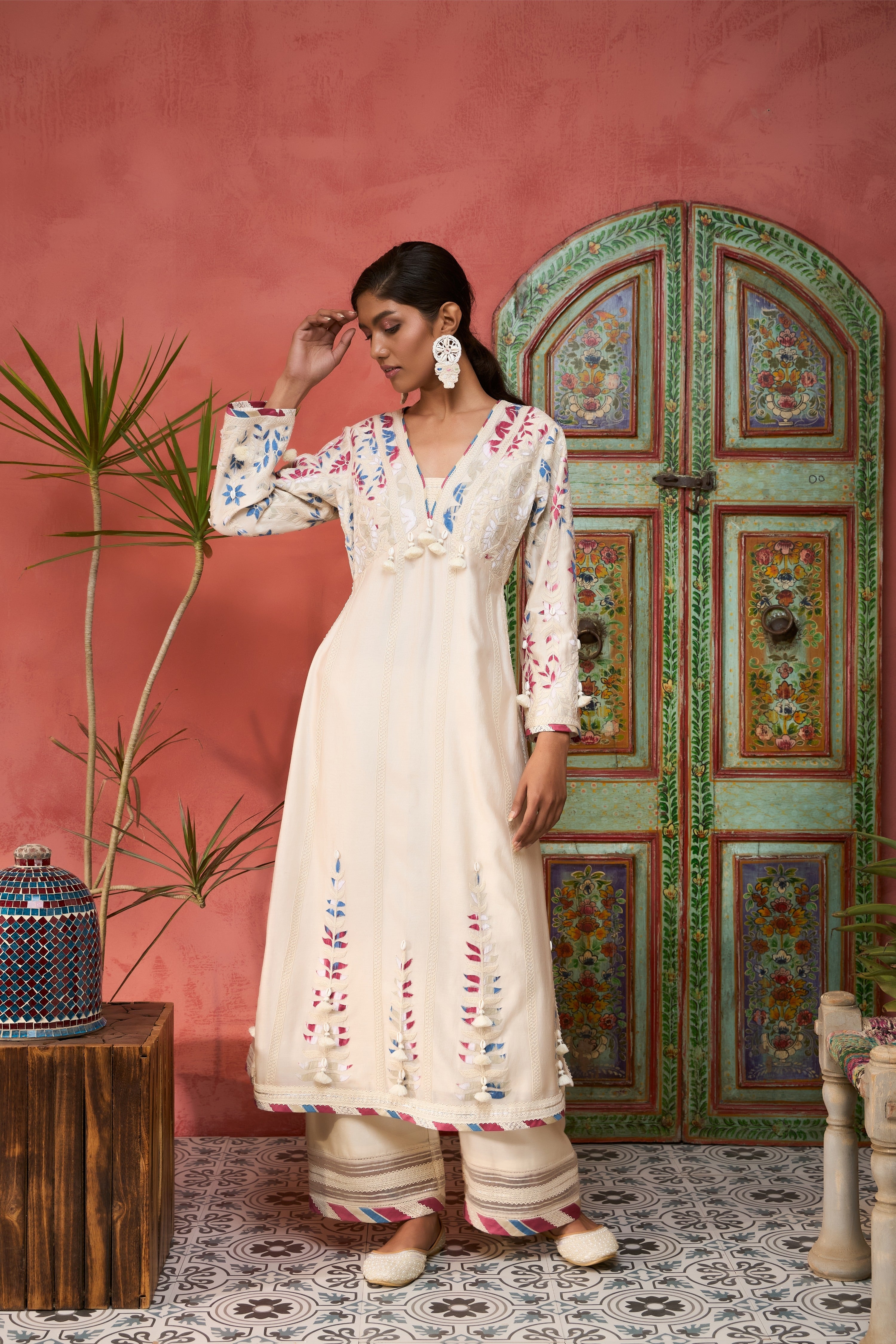 Ikat Applique Long V-Neck With Pants