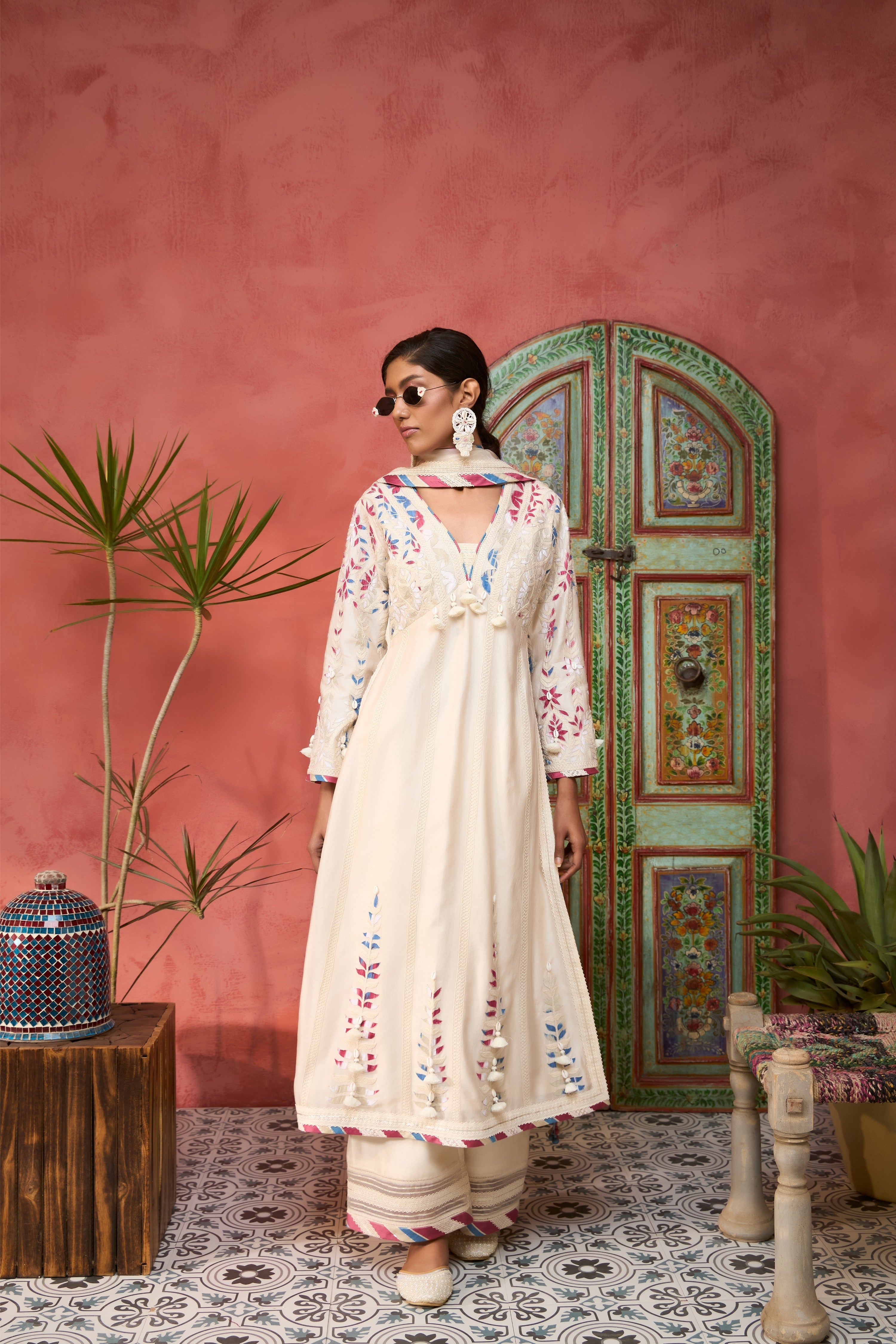 Ikat Applique Long V-Neck With Pants