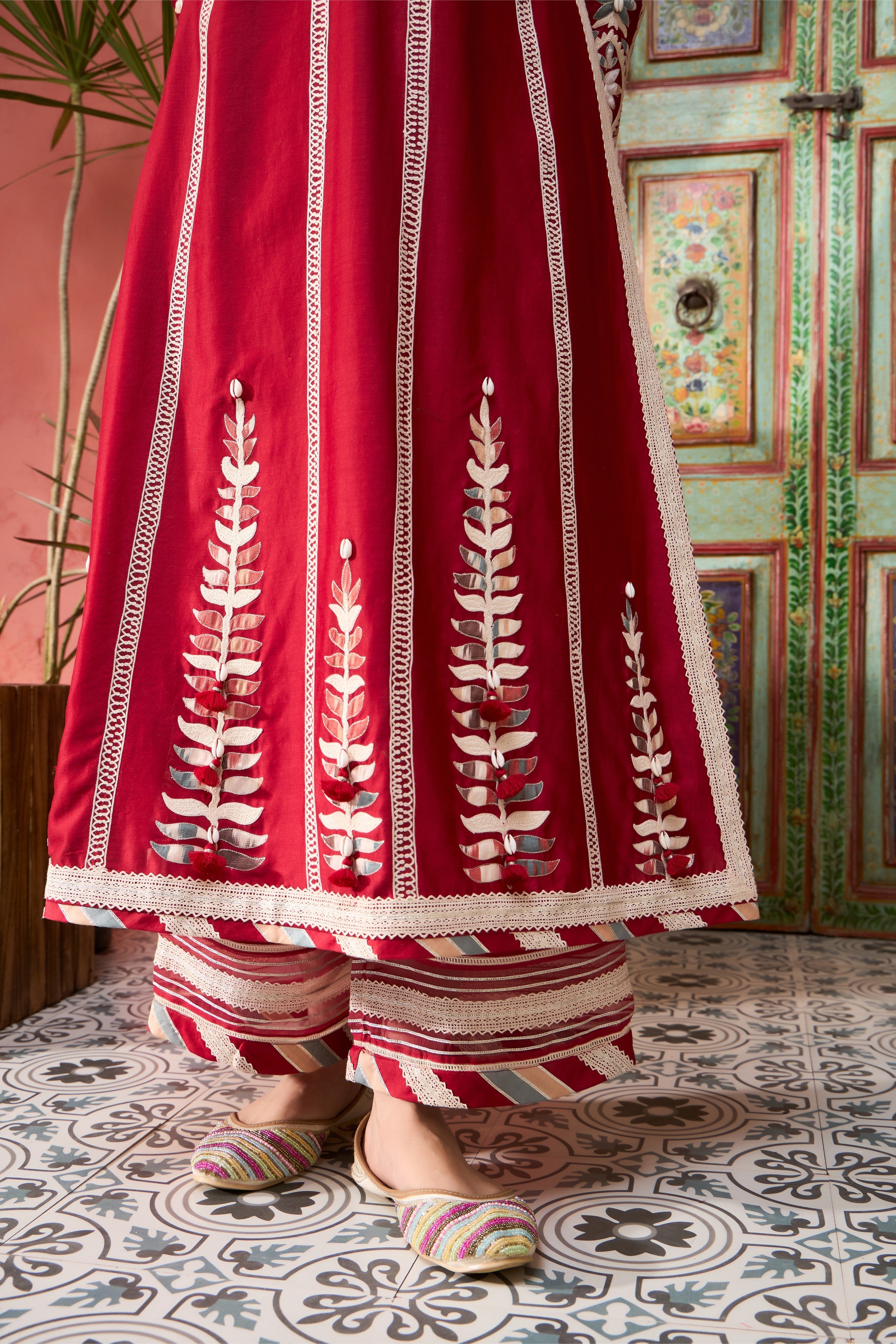 Ikat Applique Long V-Neck With Pants