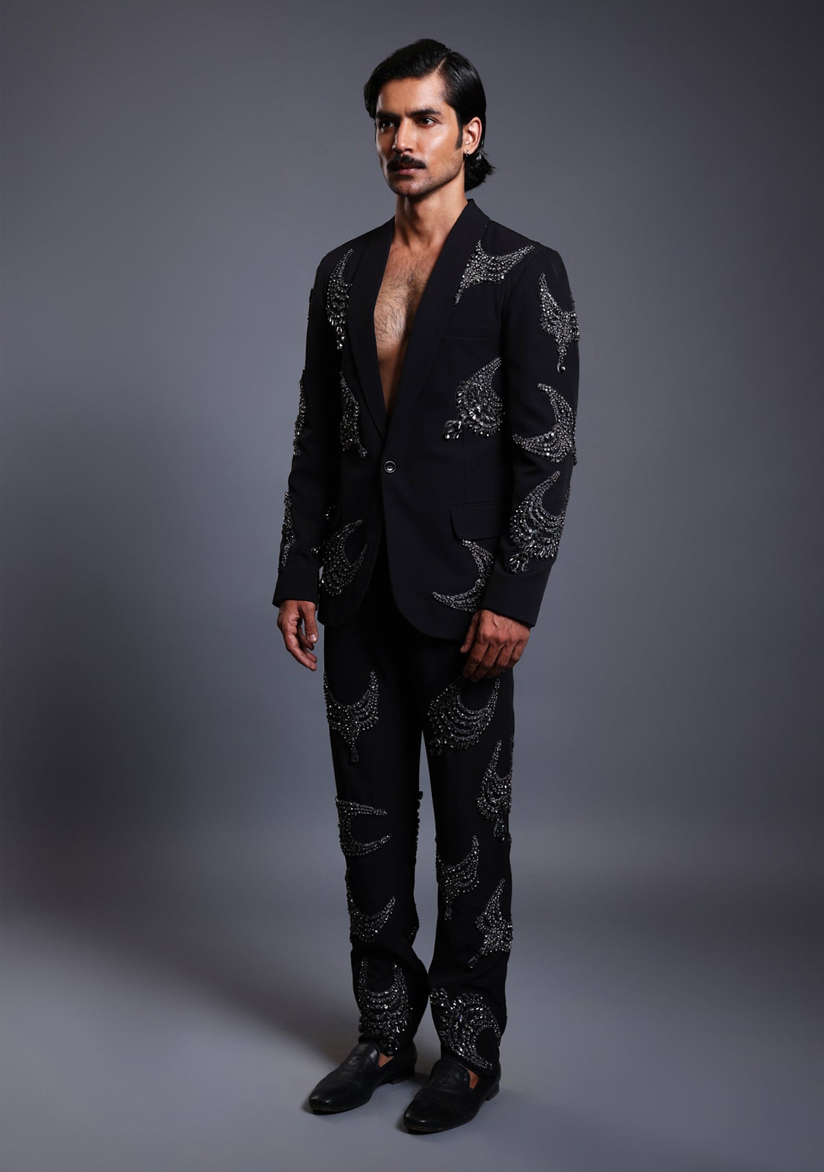Cf Necklace Suit Black
