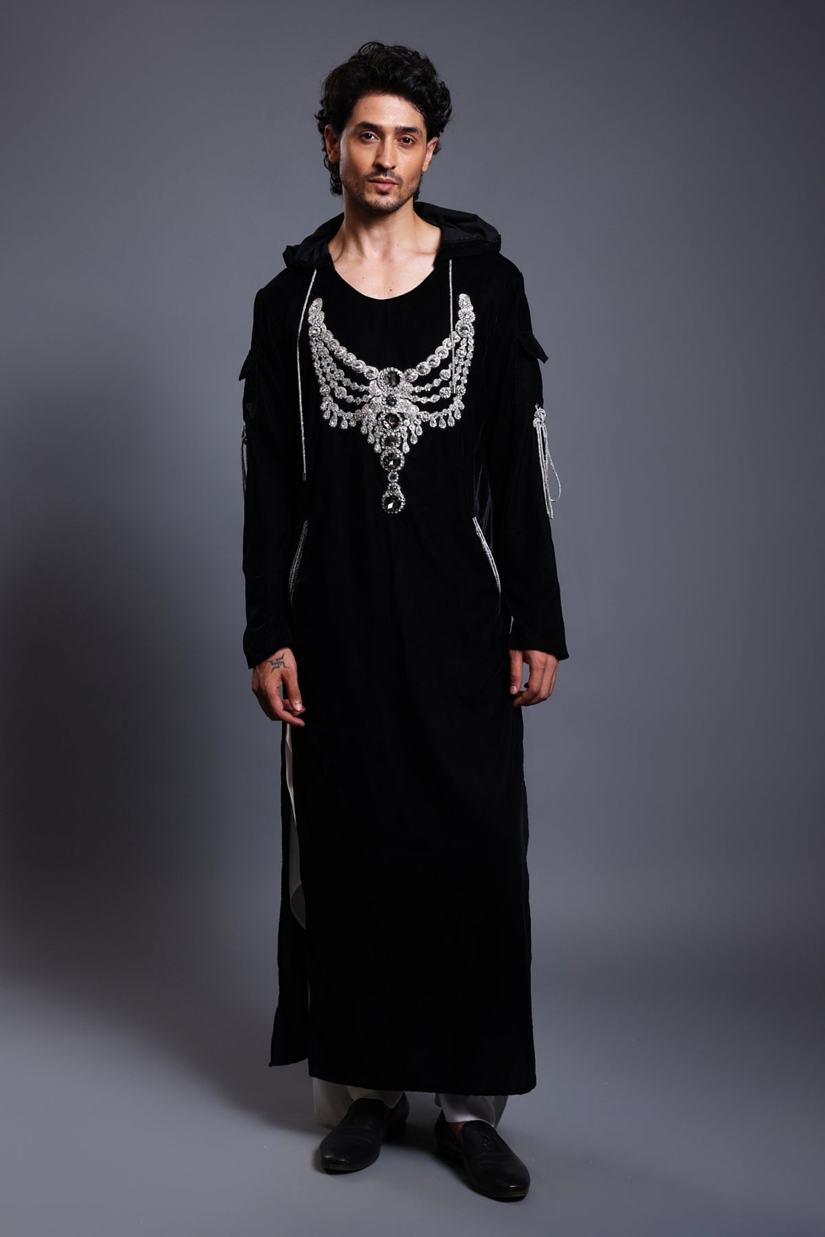 Cf Necklace Hoodie Kurta Black
