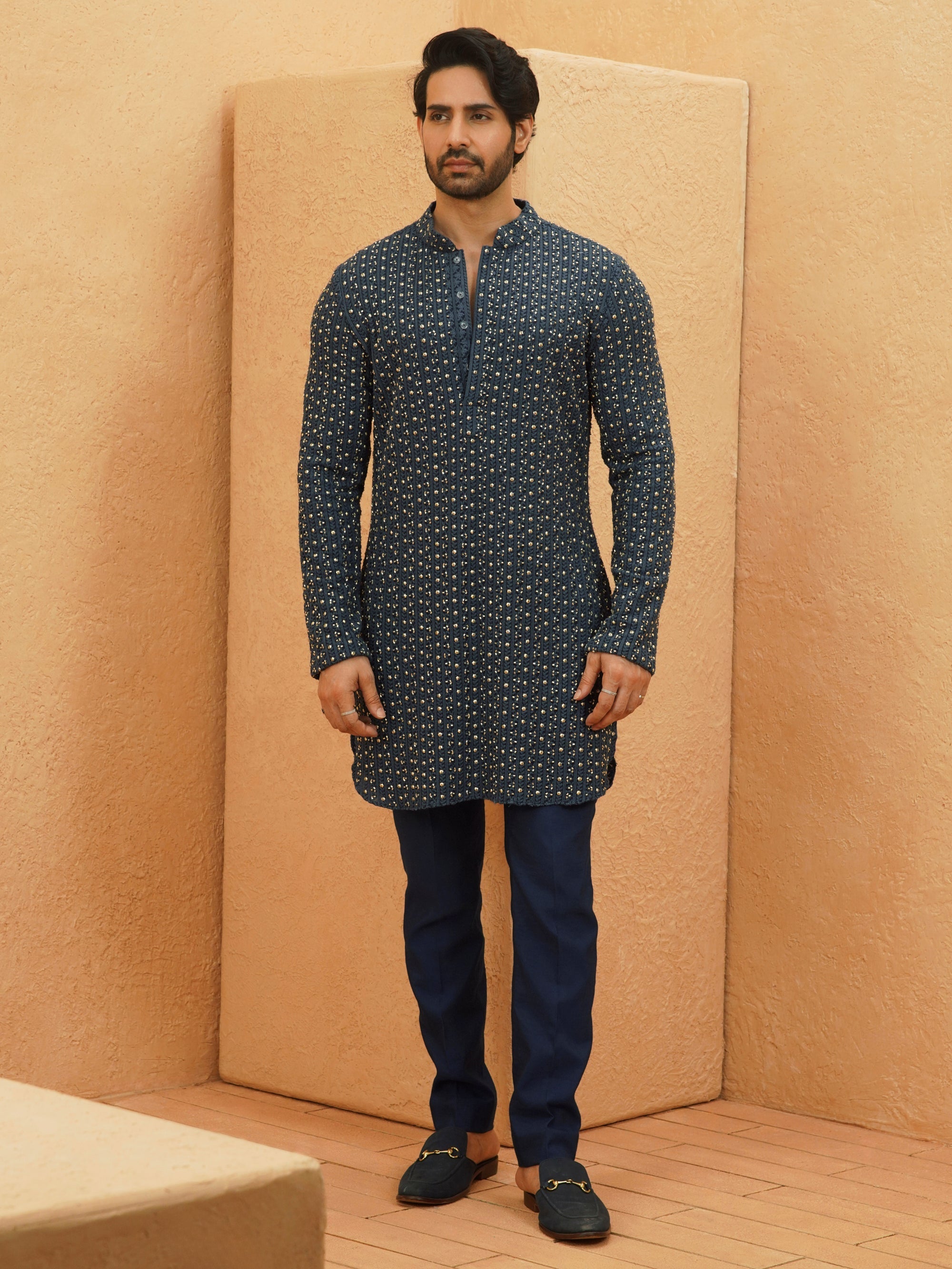 Tanger Lucknowi Embellished Kurta Set