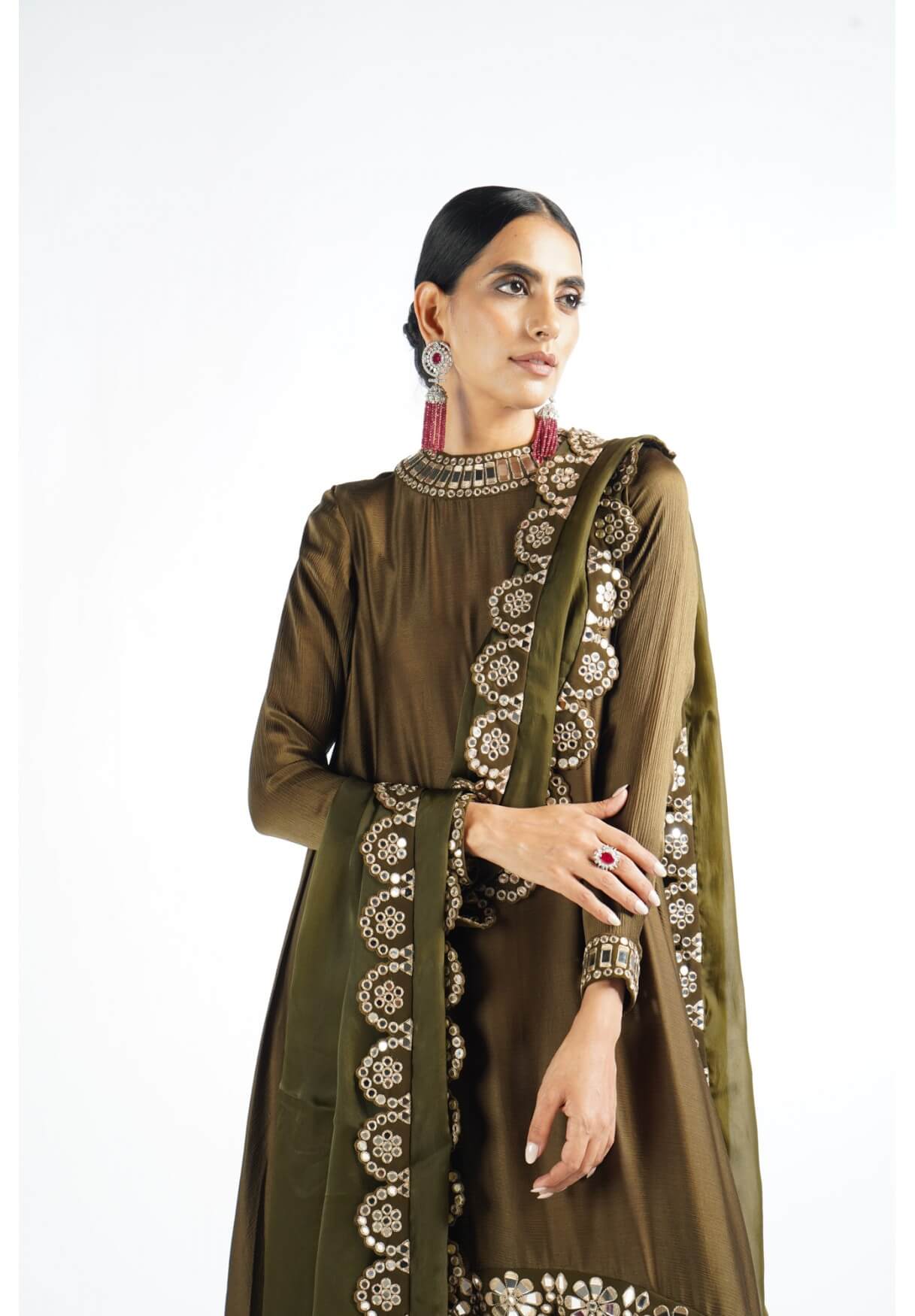 Vvani Vats,VAAW PKD 2231,Olive Green Mirror Scallop Pant Kurta Set