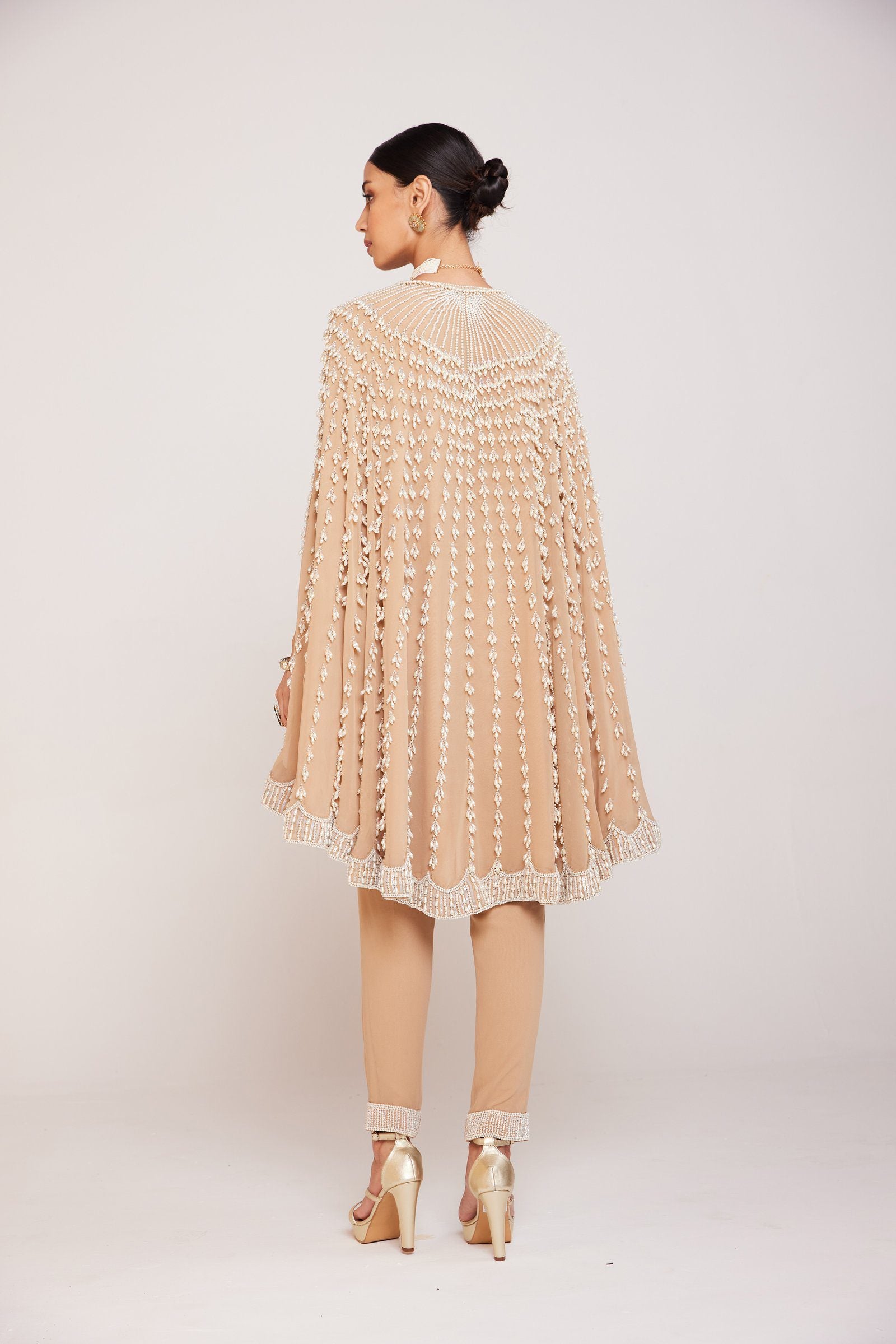 Vvani Vats,VAAW CP 2401,Beige Asymmetrical Cape Set