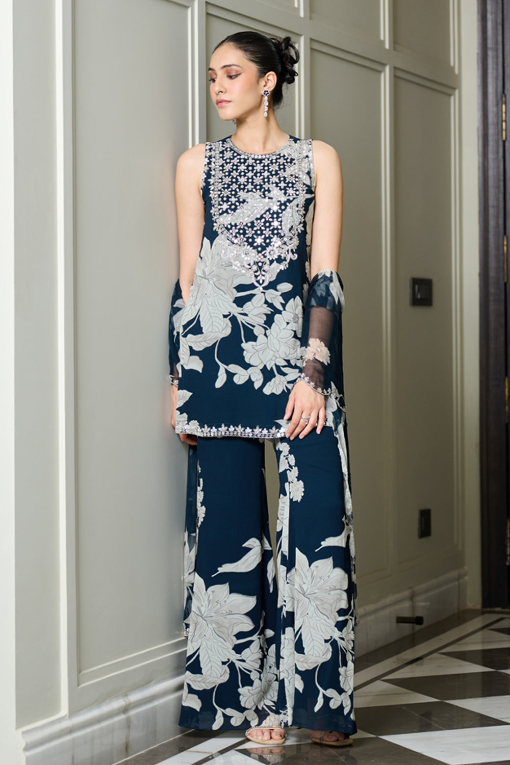 Blue Floral Print Straight Kurta And Pants Set