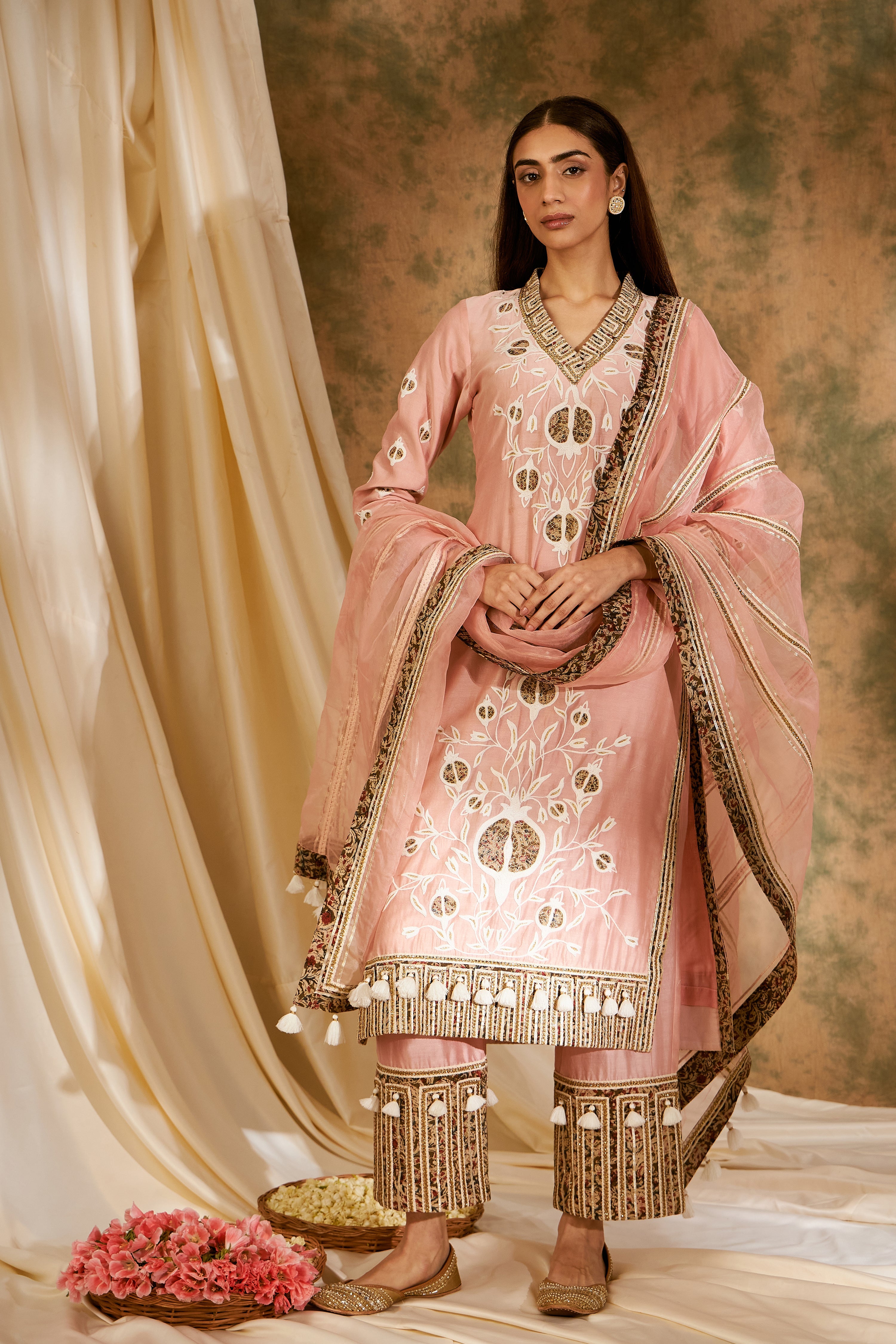 Anaar Long Kurta With Wide Pants