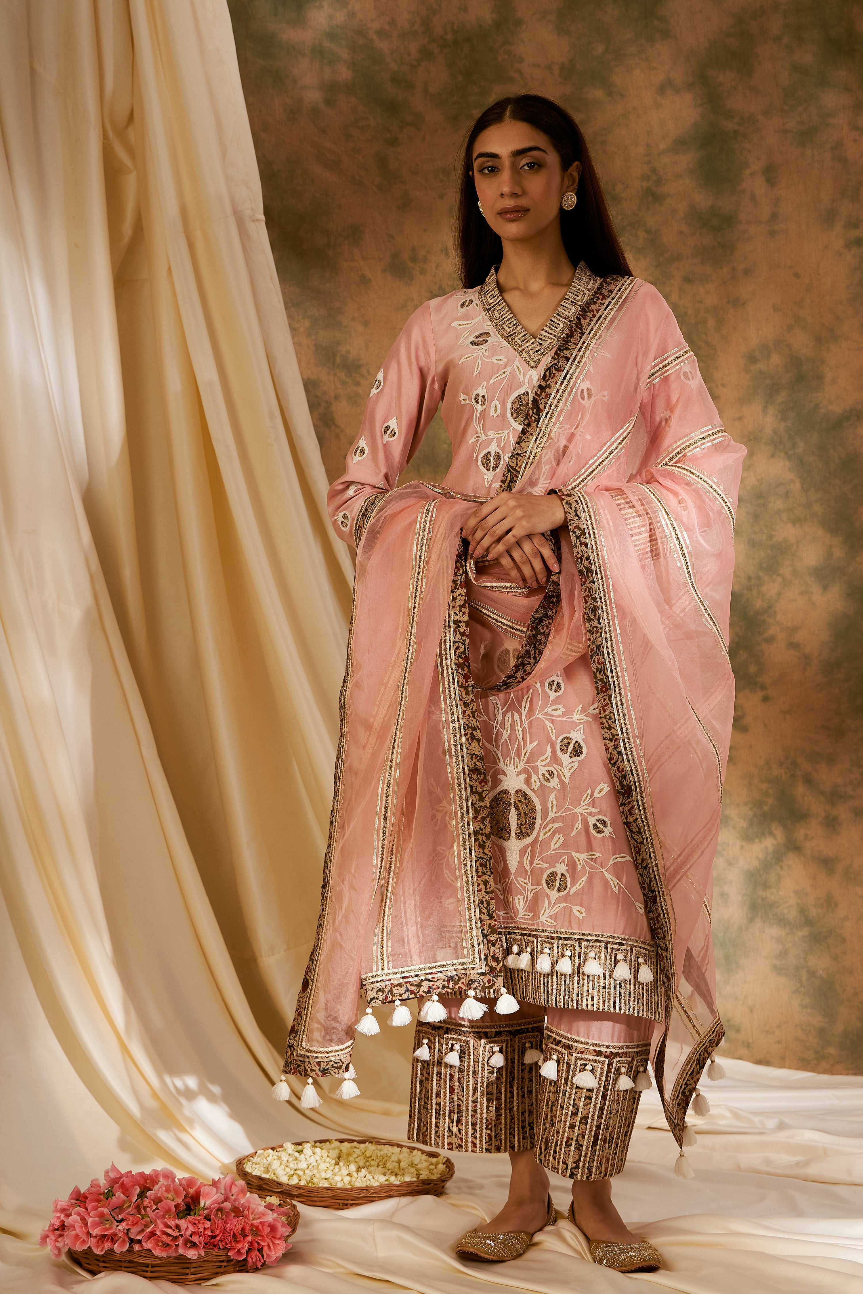 Anaar Long Kurta With Wide Pants