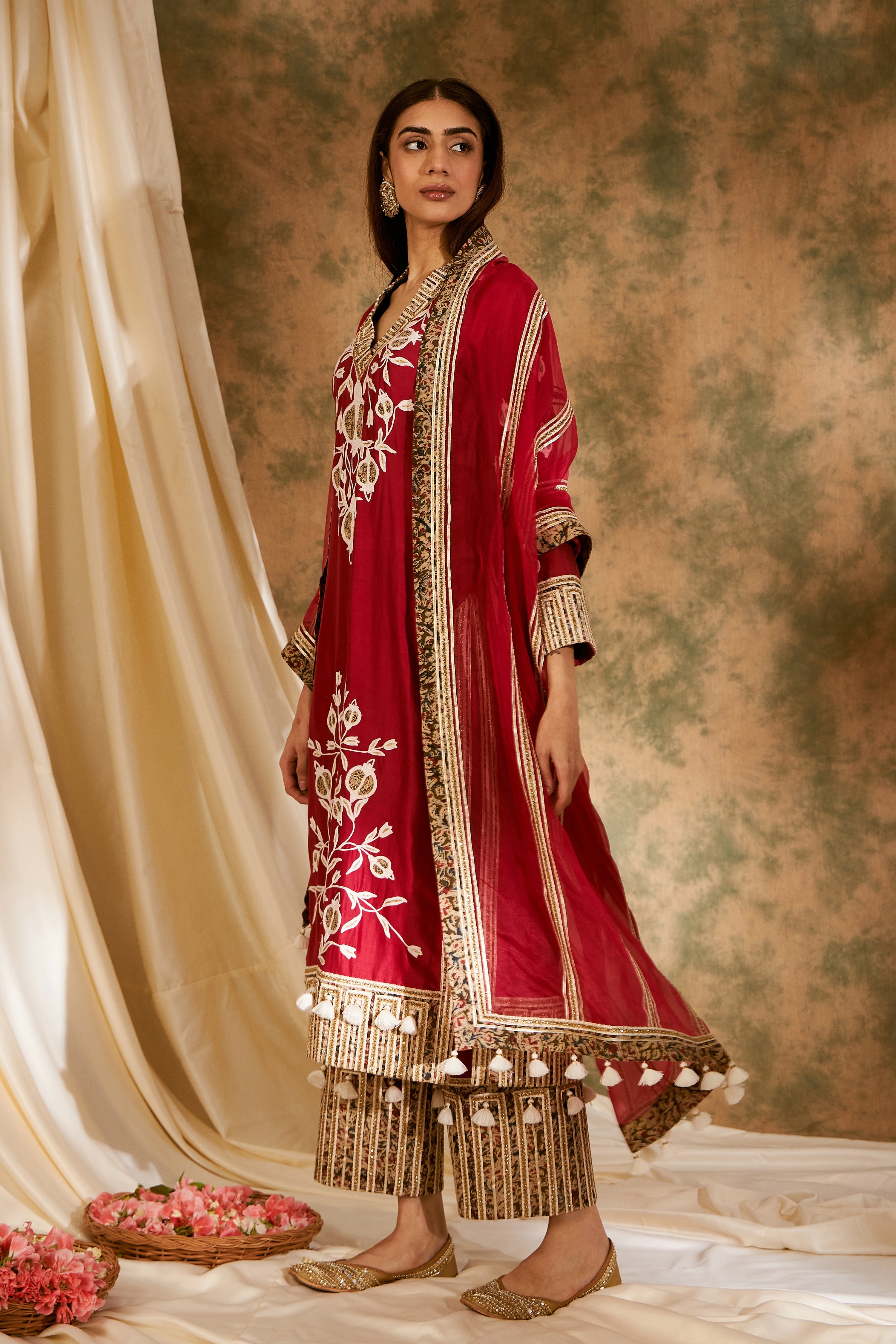 Anaar Long Kurta With Wide Pants