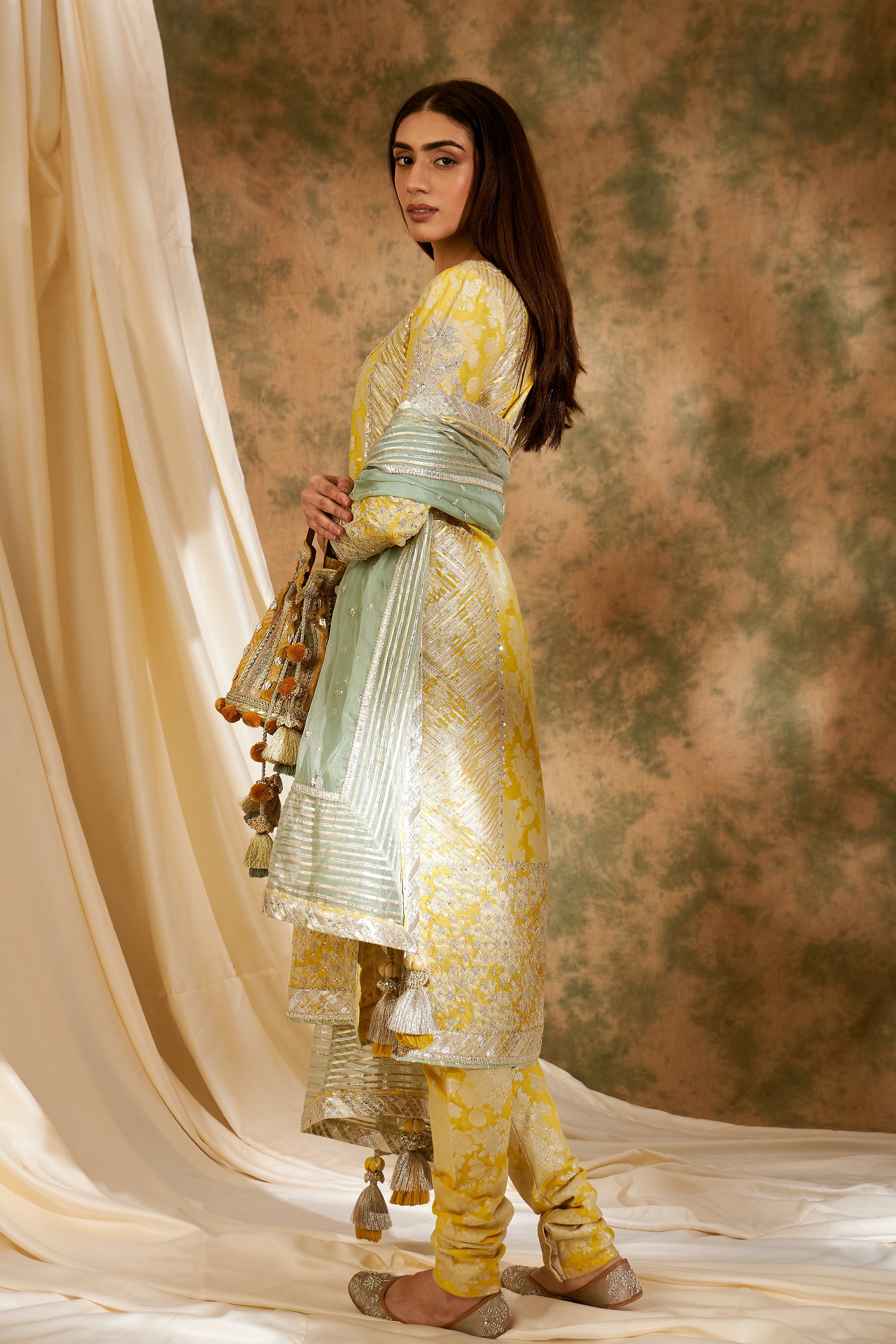 Dori Jaal Long Kurta With Churidar