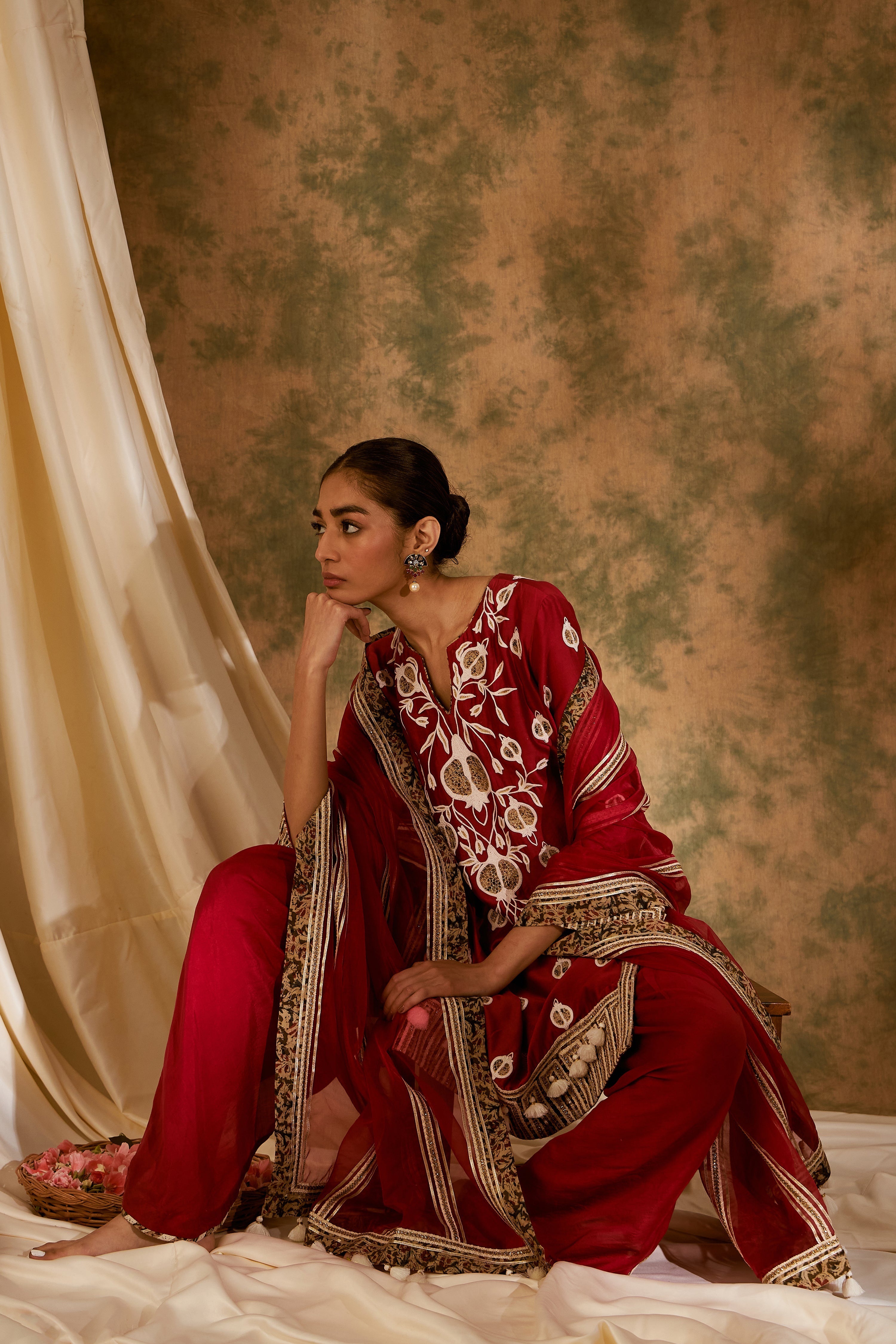 Anaar Short Kurta With Dhoti Pants & Dupatta