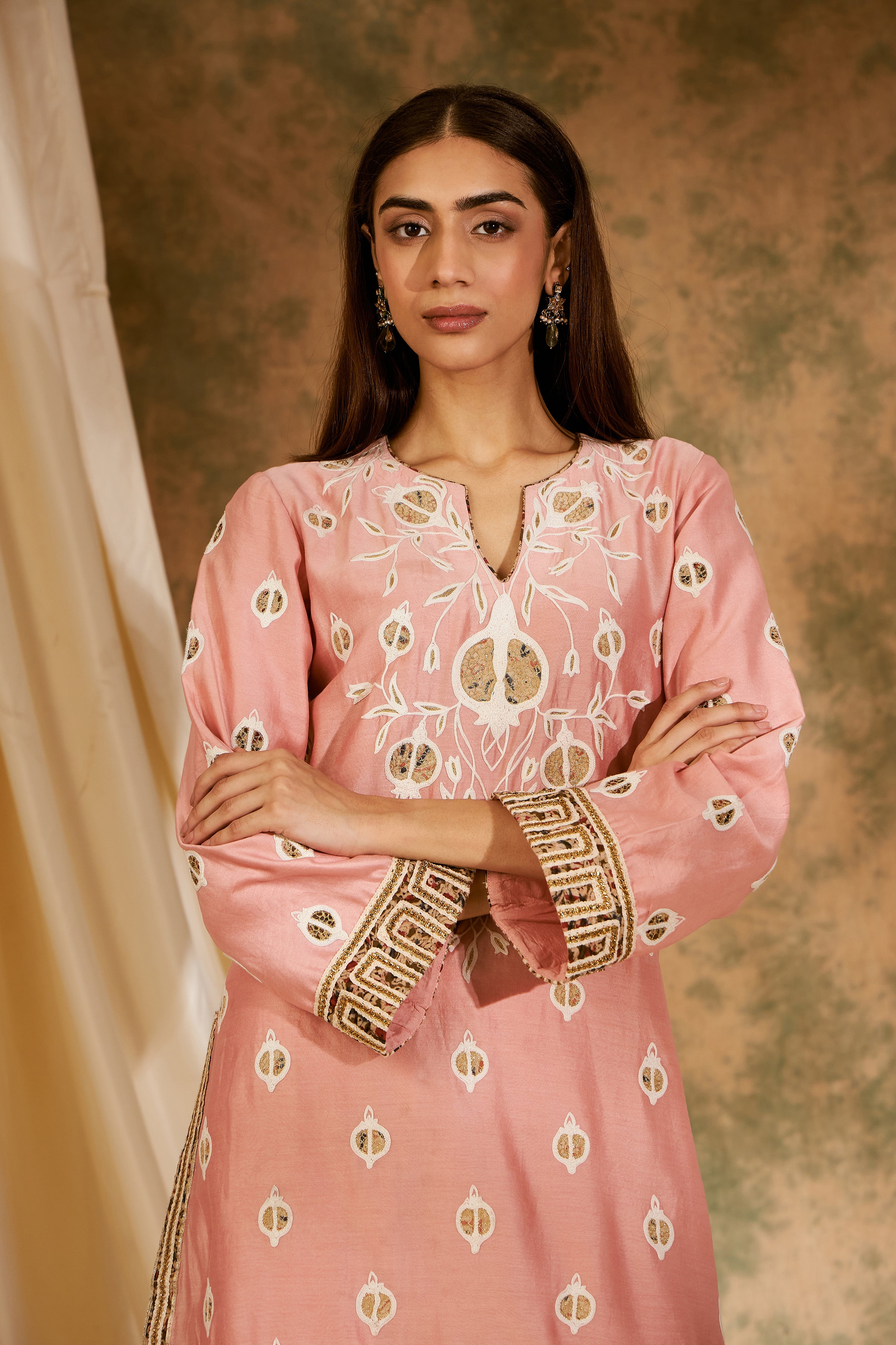 Anaar Short Kurta With Dhoti Pants & Dupatta