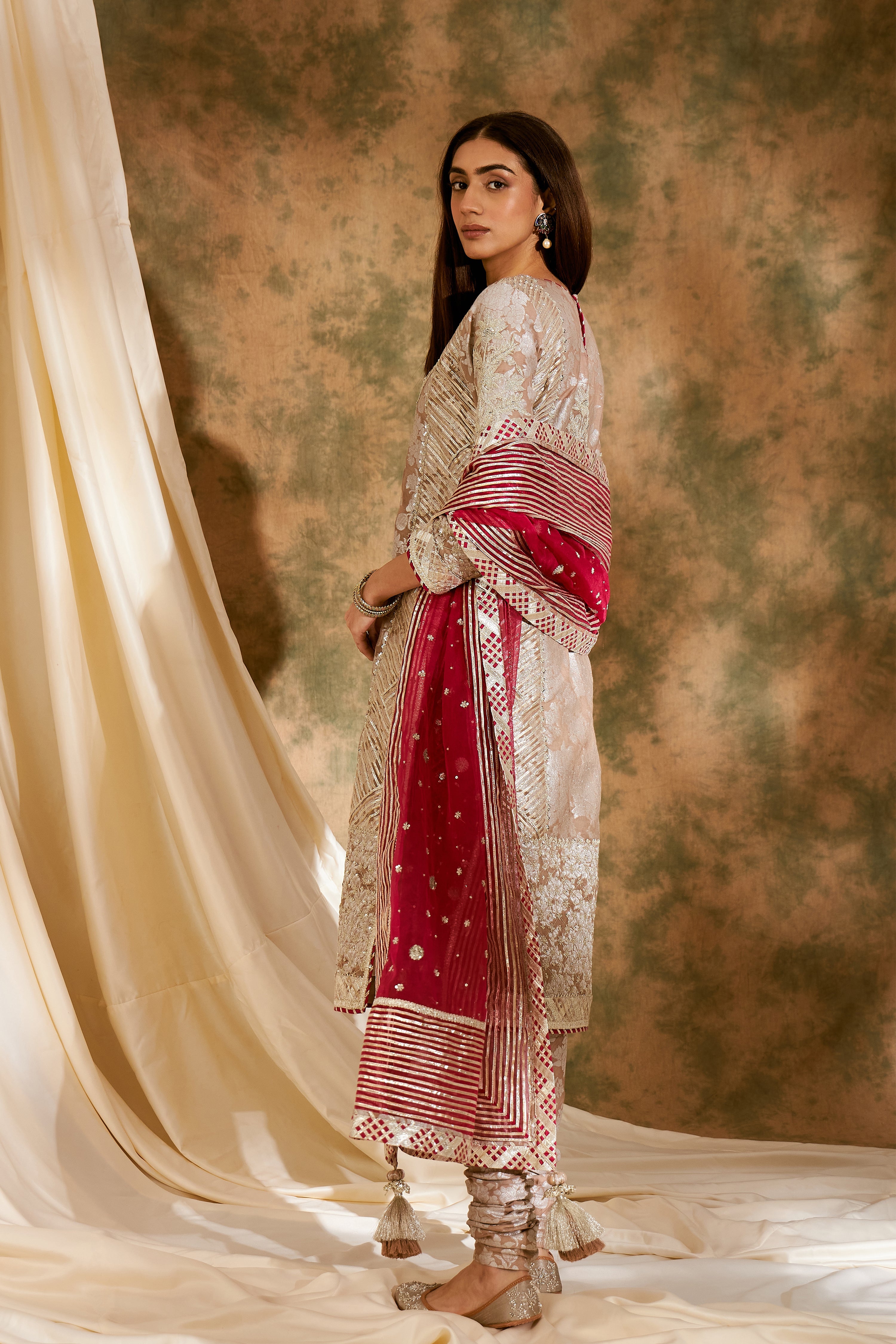 Dori Jaal Long Kurta With Churidar