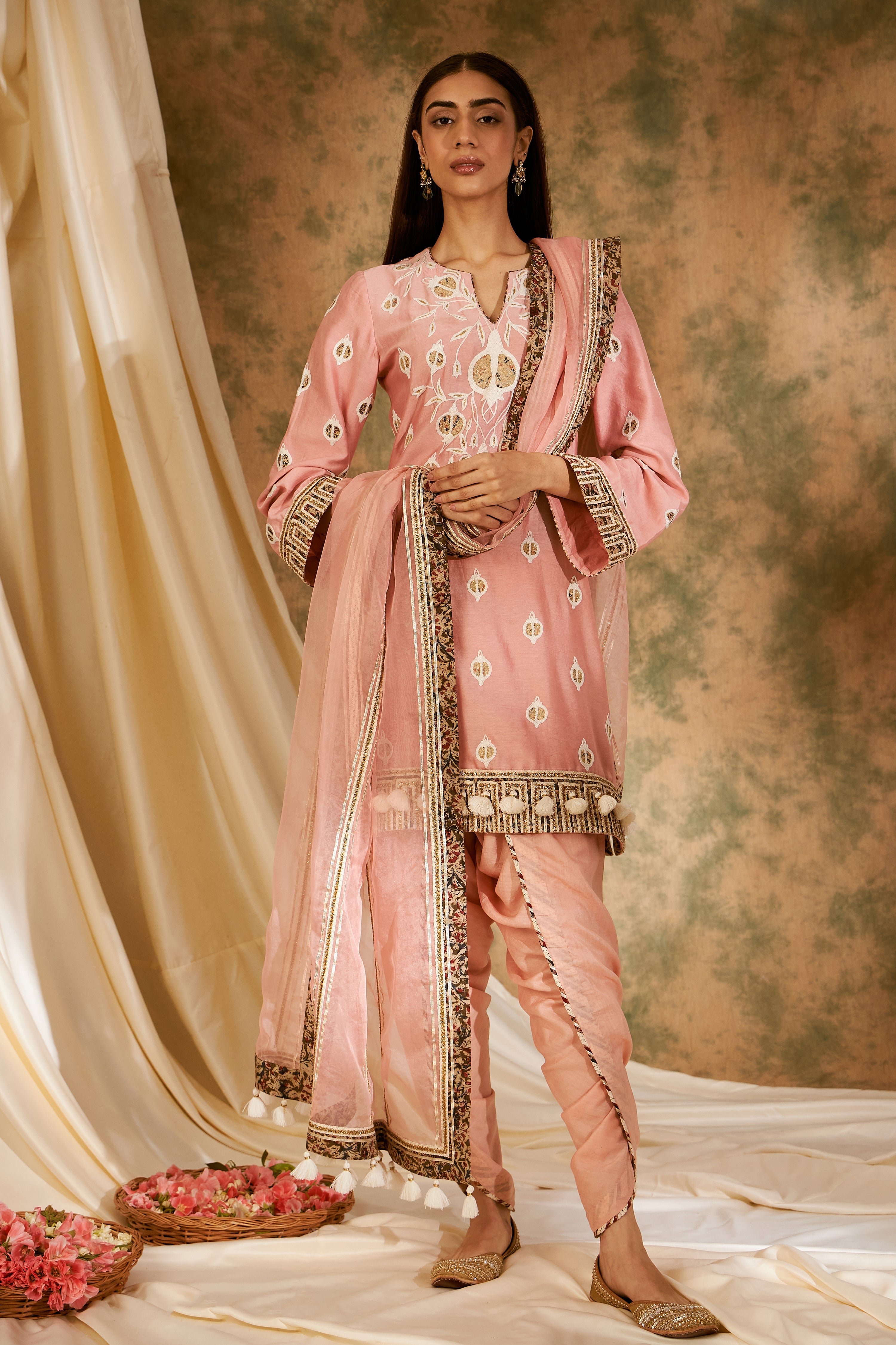 Anaar Short Kurta With Dhoti Pants & Dupatta