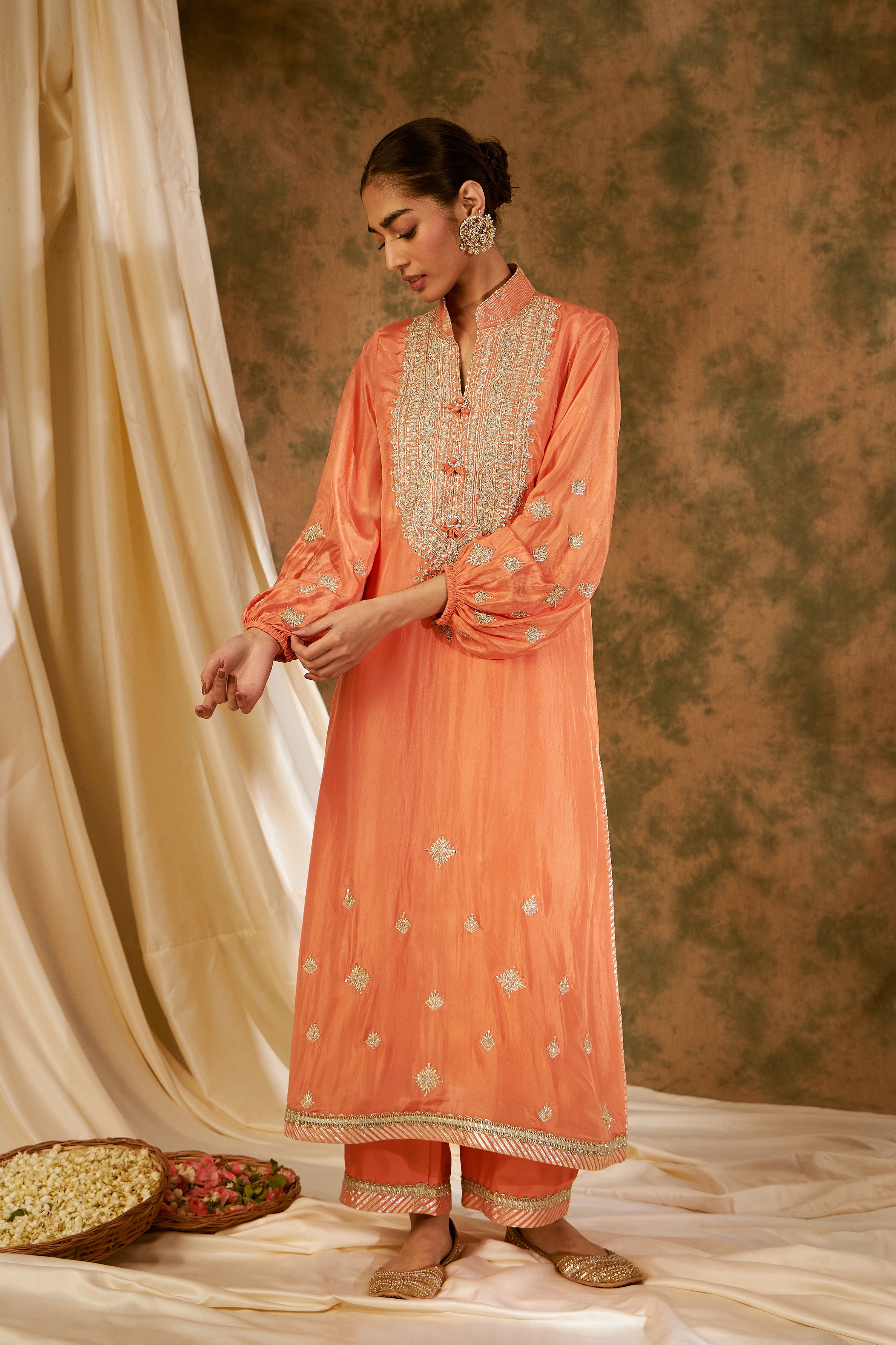 Nakshi Long Kurta With Balloon Sleeves & Straight Pants