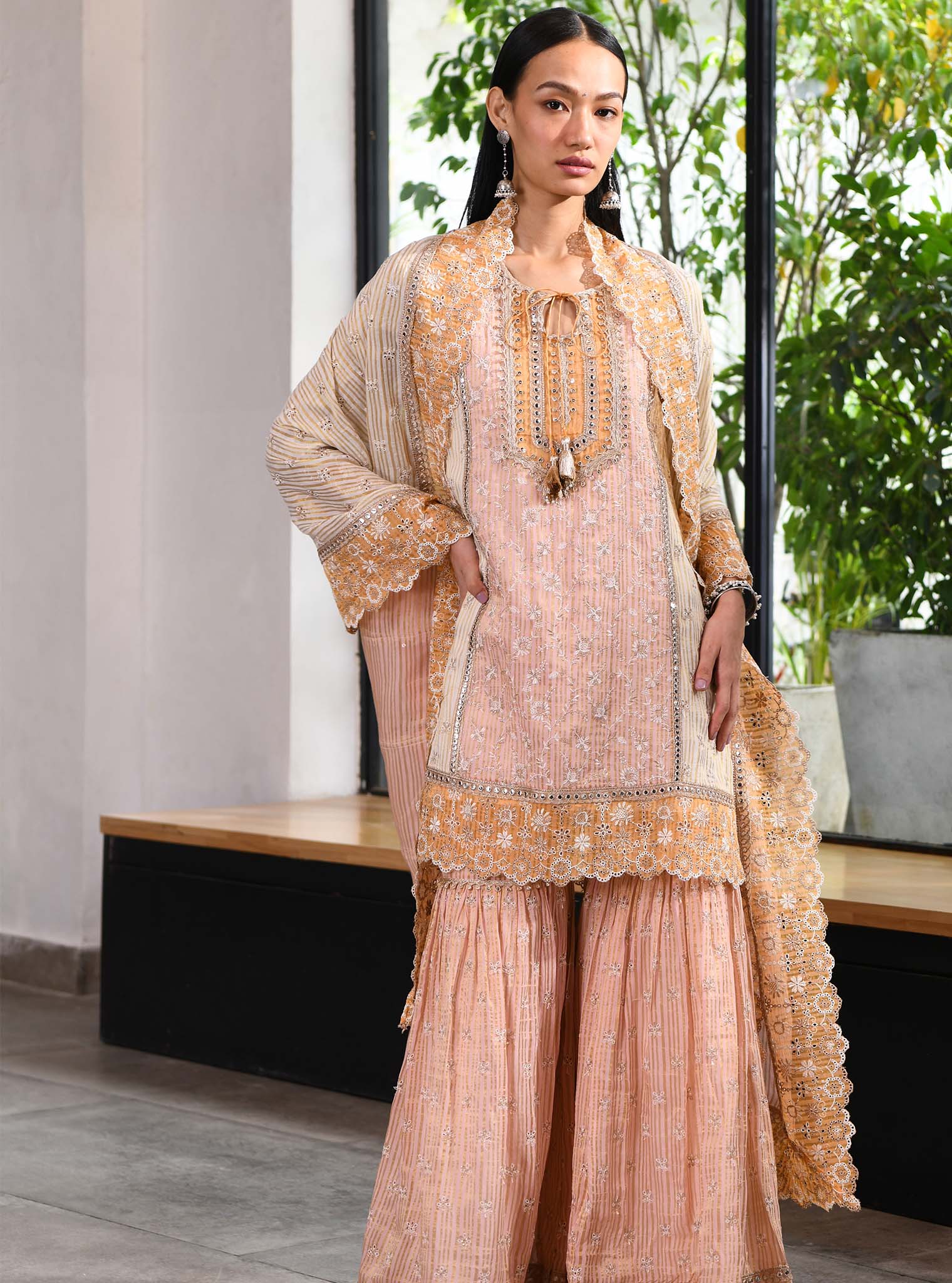 Mulmul Banarsi Birchin Pink Kurta With Birchin Pink Garara