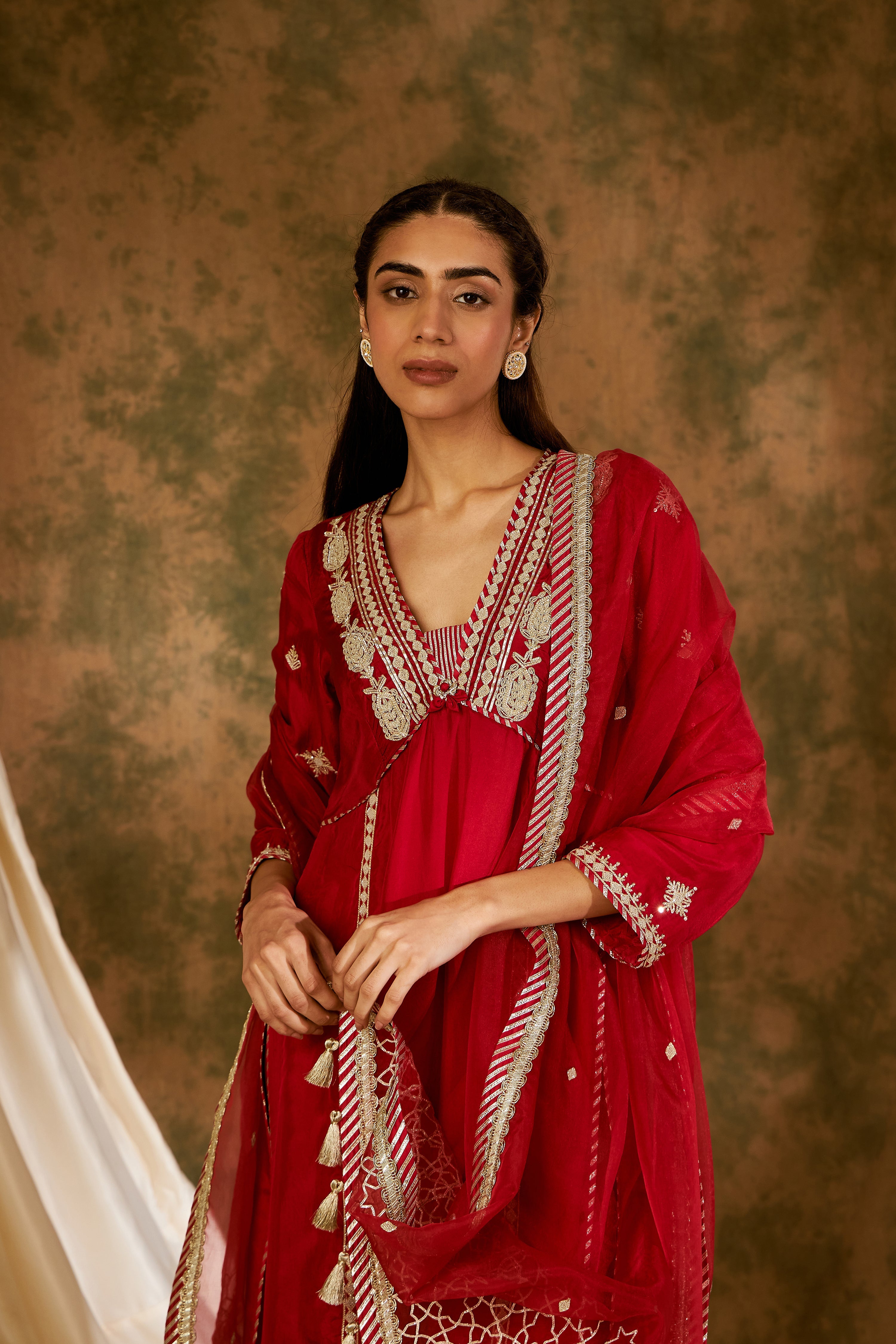 Nakshi Long V-Neck Kurta With Straight Pants